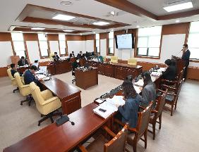 산업건설위원회, 기업투자국 소관 업무에 대한 2025년도 행정사무감사