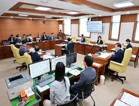 행정자치위원회, 울산광역시 공유재산 관리 조례 일부개정조례안 등 심사