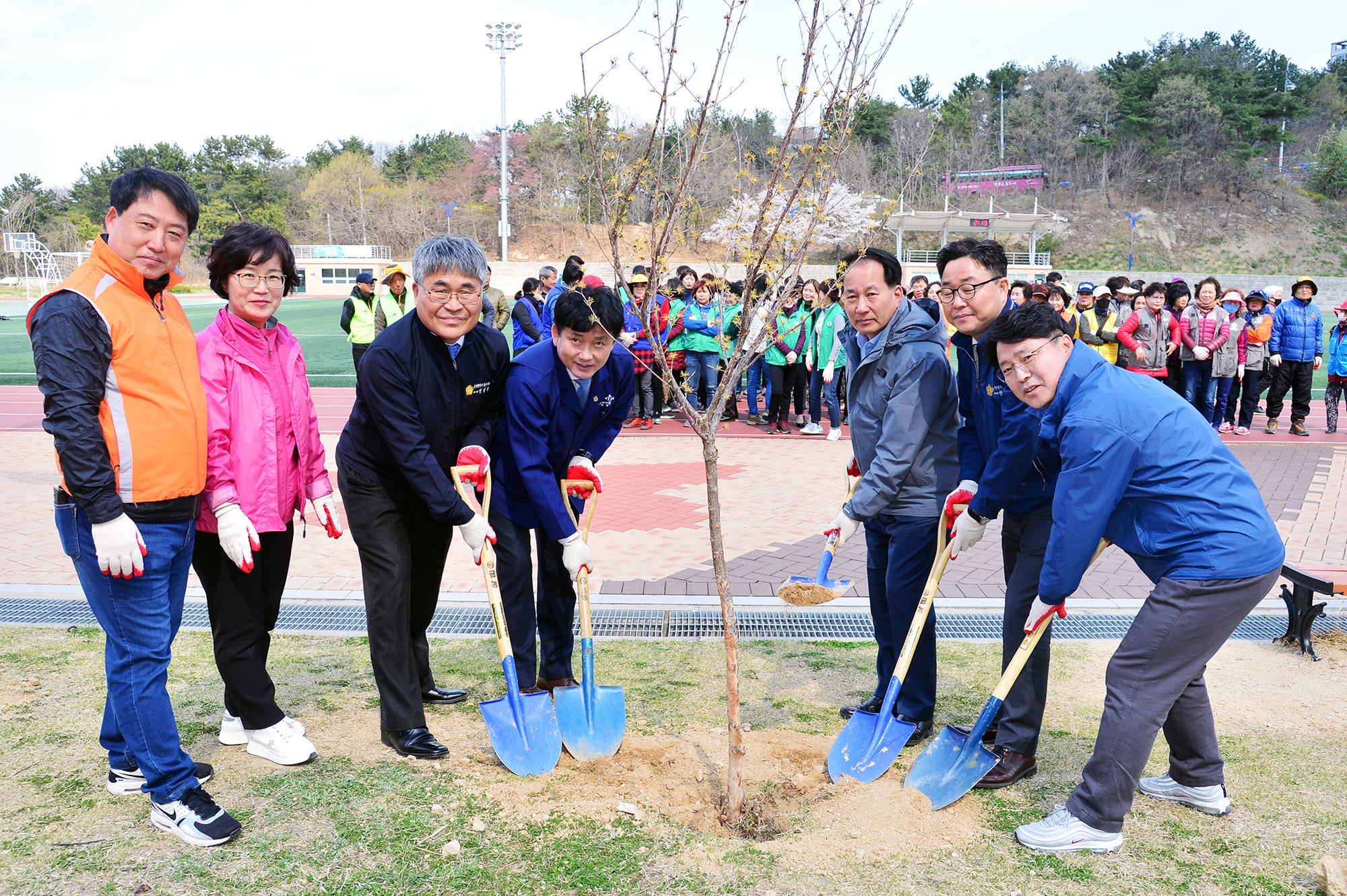 제3회 성안동 산수유 나무심기 행사 1