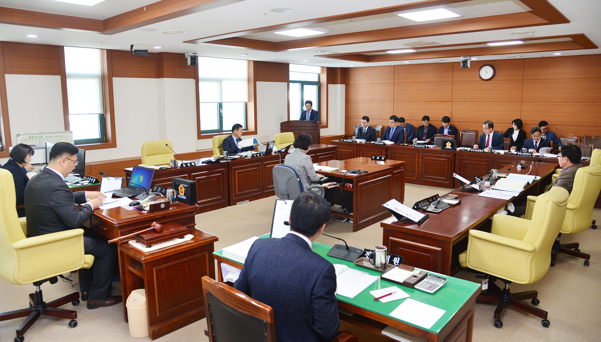 산업건설위원회 혁신산업국 소관 추가경정예산안 예비심사1