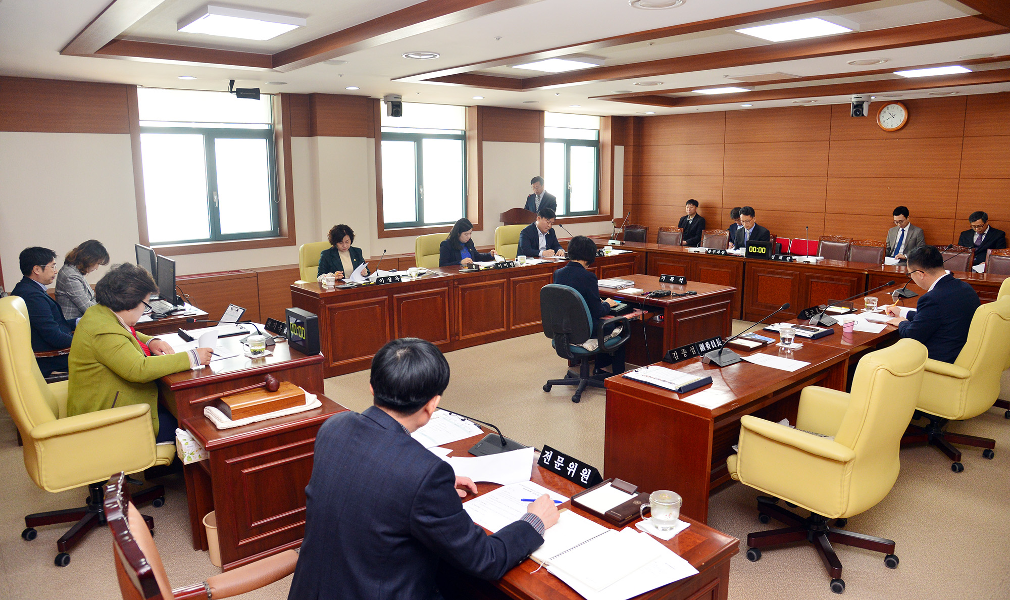 교육위원회 울산광역시교육청 행정기구설치 조례 일부개정조례안 심사1