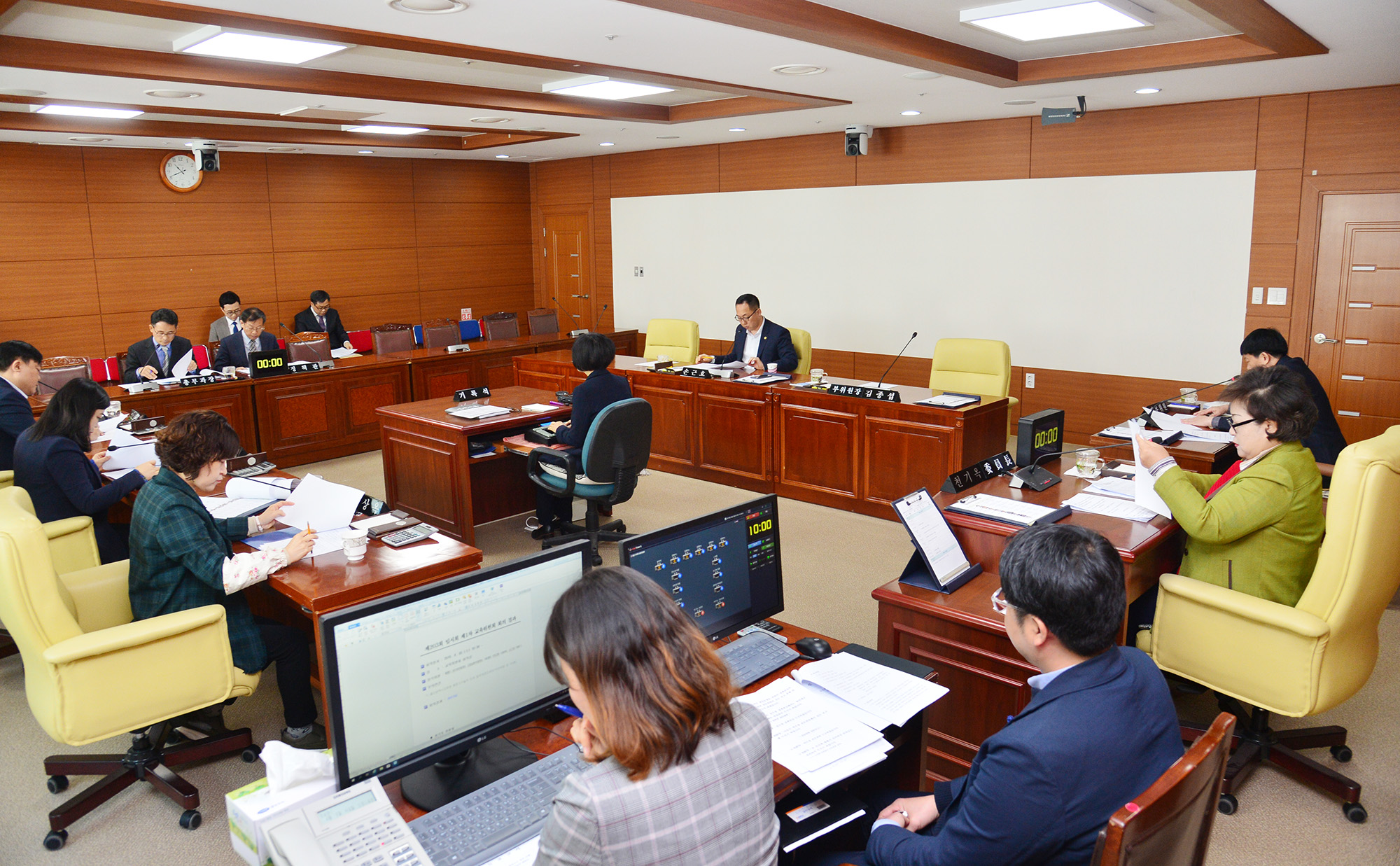 교육위원회 울산광역시교육청 행정기구설치 조례 일부개정조례안 심사2