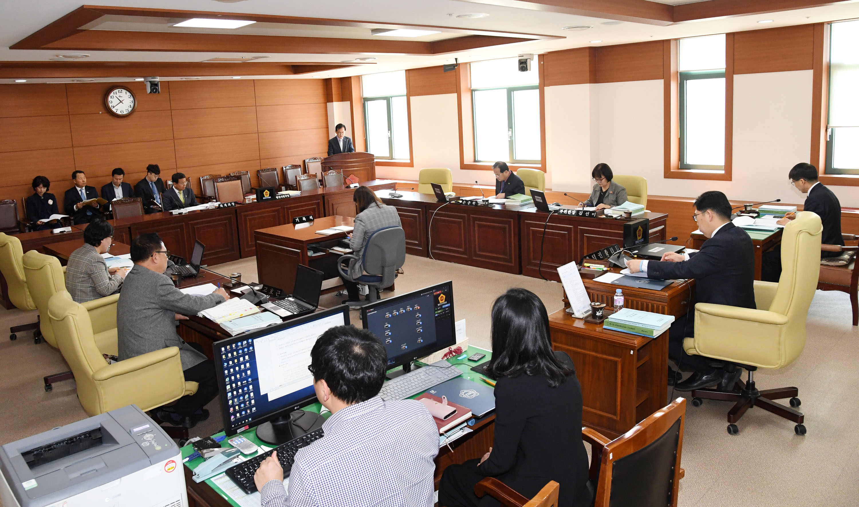 행정자치위원회 행정지원국, 서울본부, 울산도서관 소관  제1회  추가경정예산안 심사1