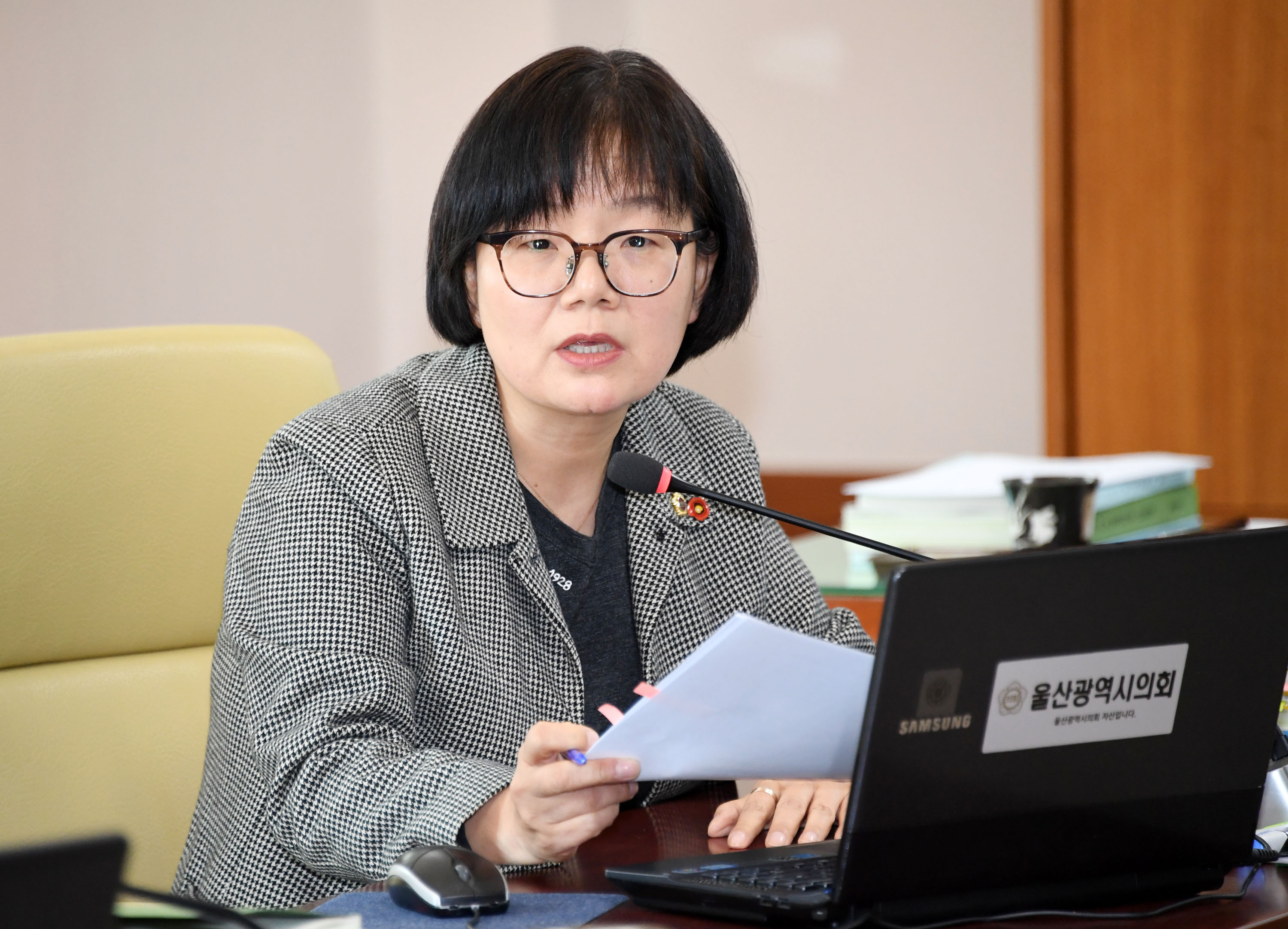 행정자치위원회 행정지원국, 서울본부, 울산도서관 소관  제1회  추가경정예산안 심사4