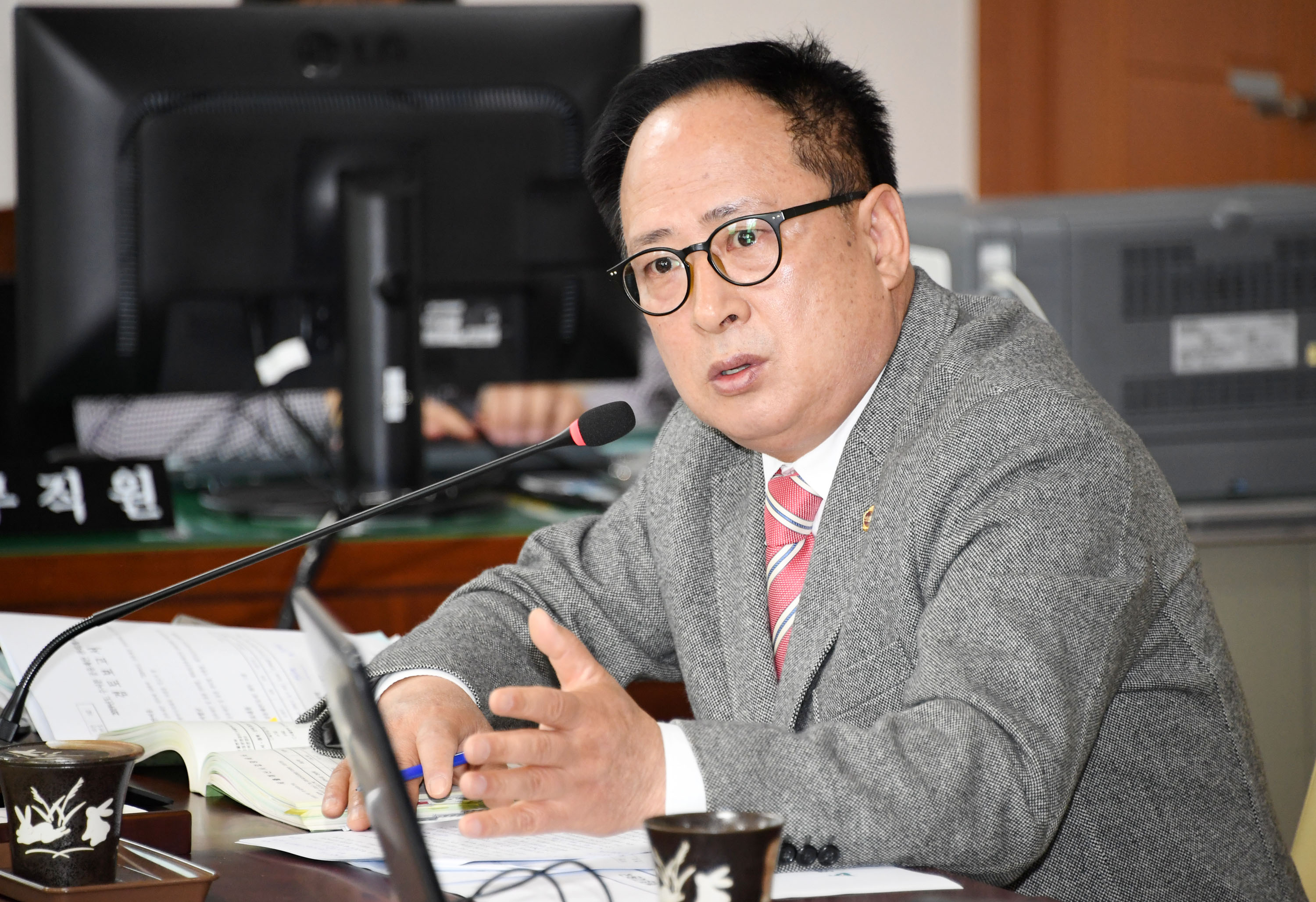 행정자치위원회 행정지원국, 서울본부, 울산도서관 소관  제1회  추가경정예산안 심사6