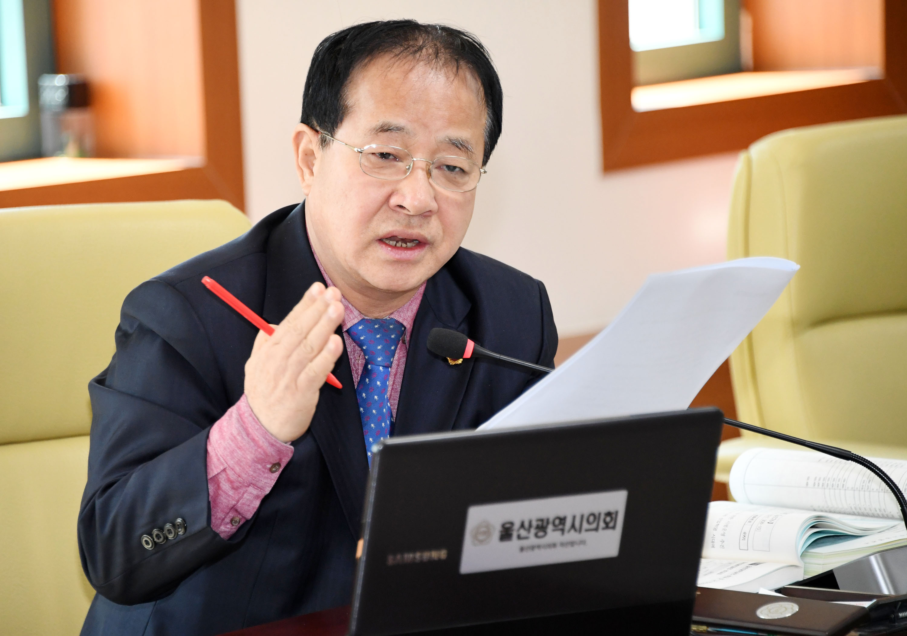 행정자치위원회 행정지원국, 서울본부, 울산도서관 소관  제1회  추가경정예산안 심사7