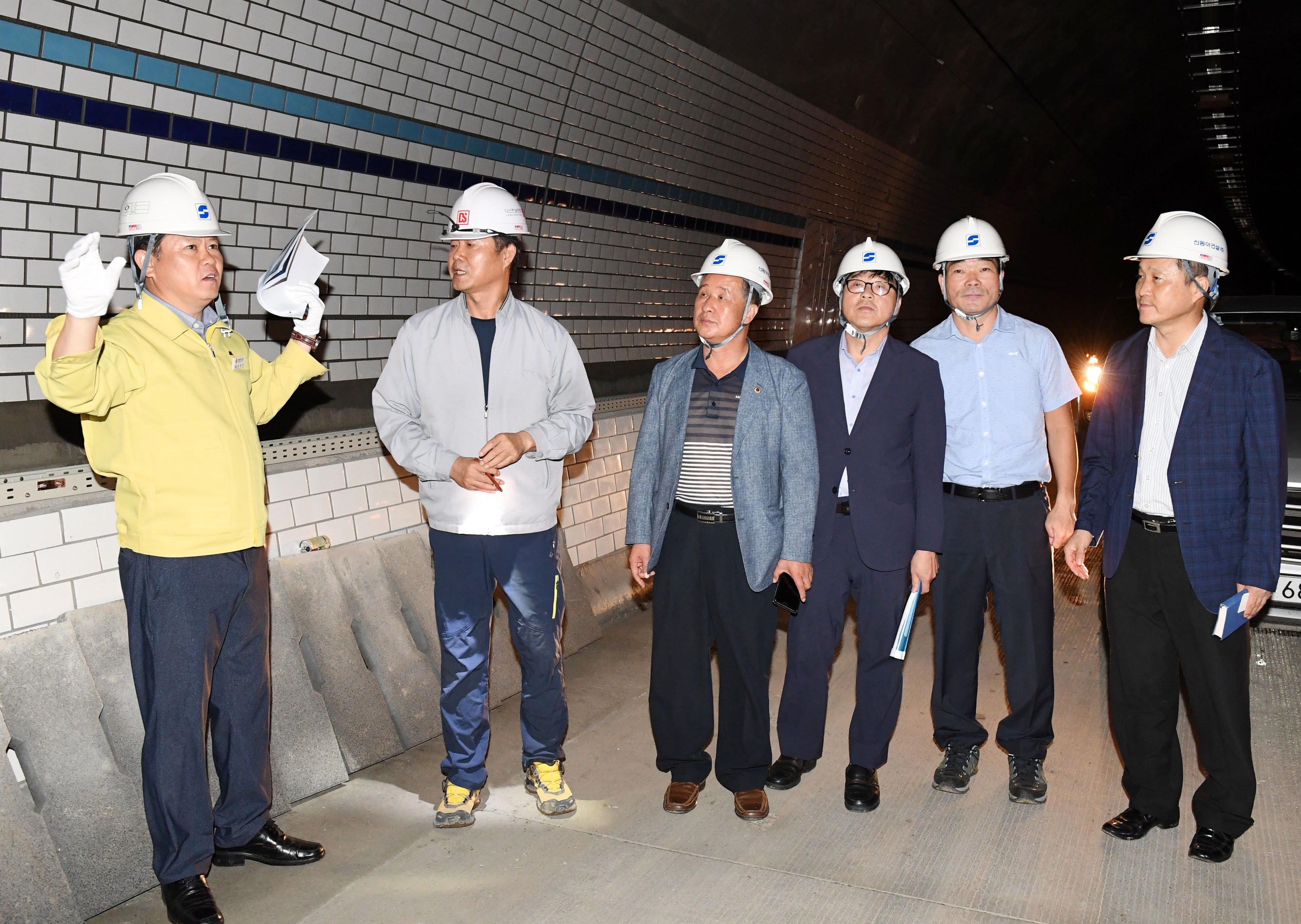 시의회 산업건설위 국지도 69호선(운문터널~상북 덕현리) 건설공사 현장 방문 실시4