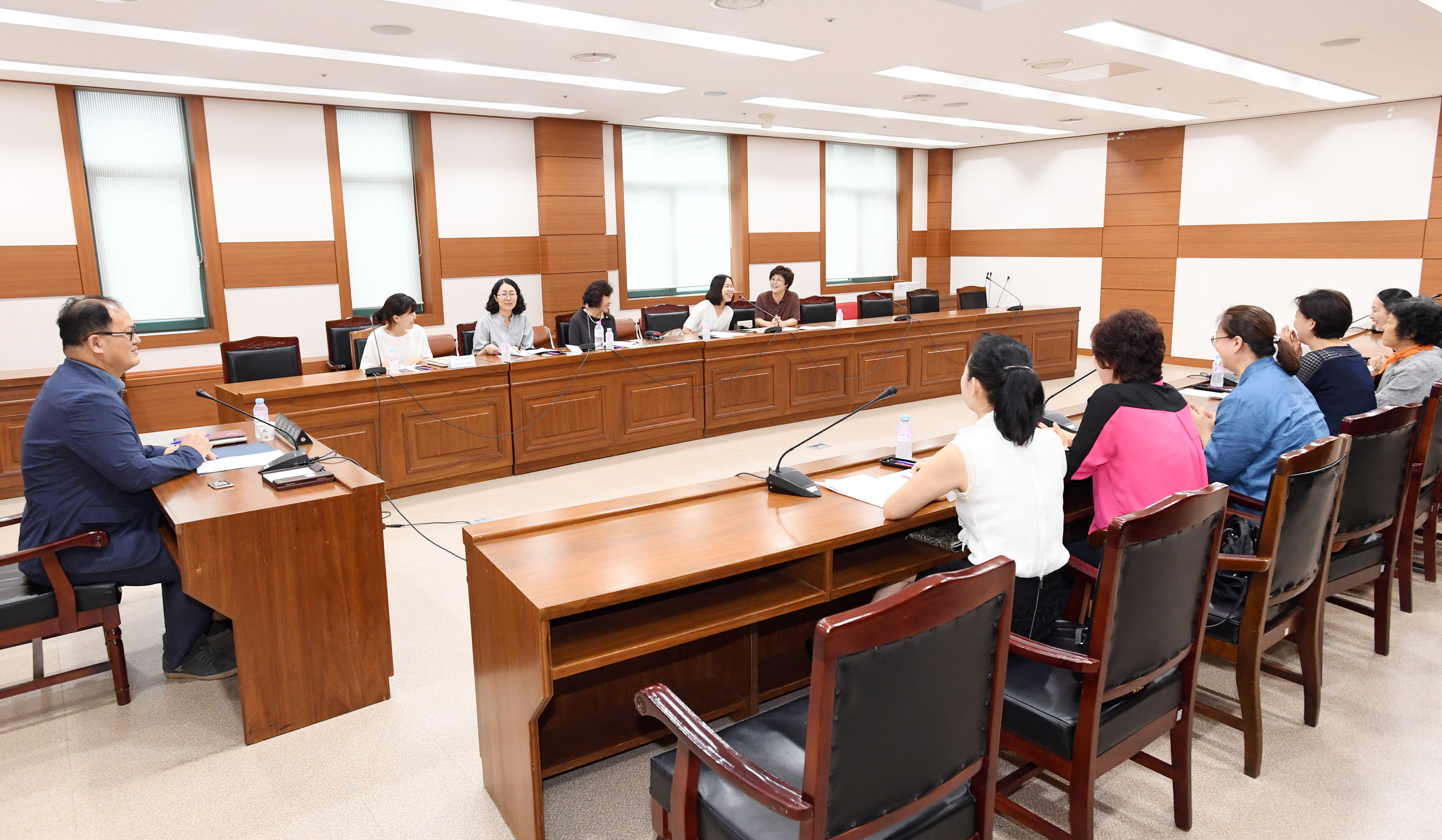 서휘웅 예결위원장 27일 가정위탁사업 활성화 간담회6