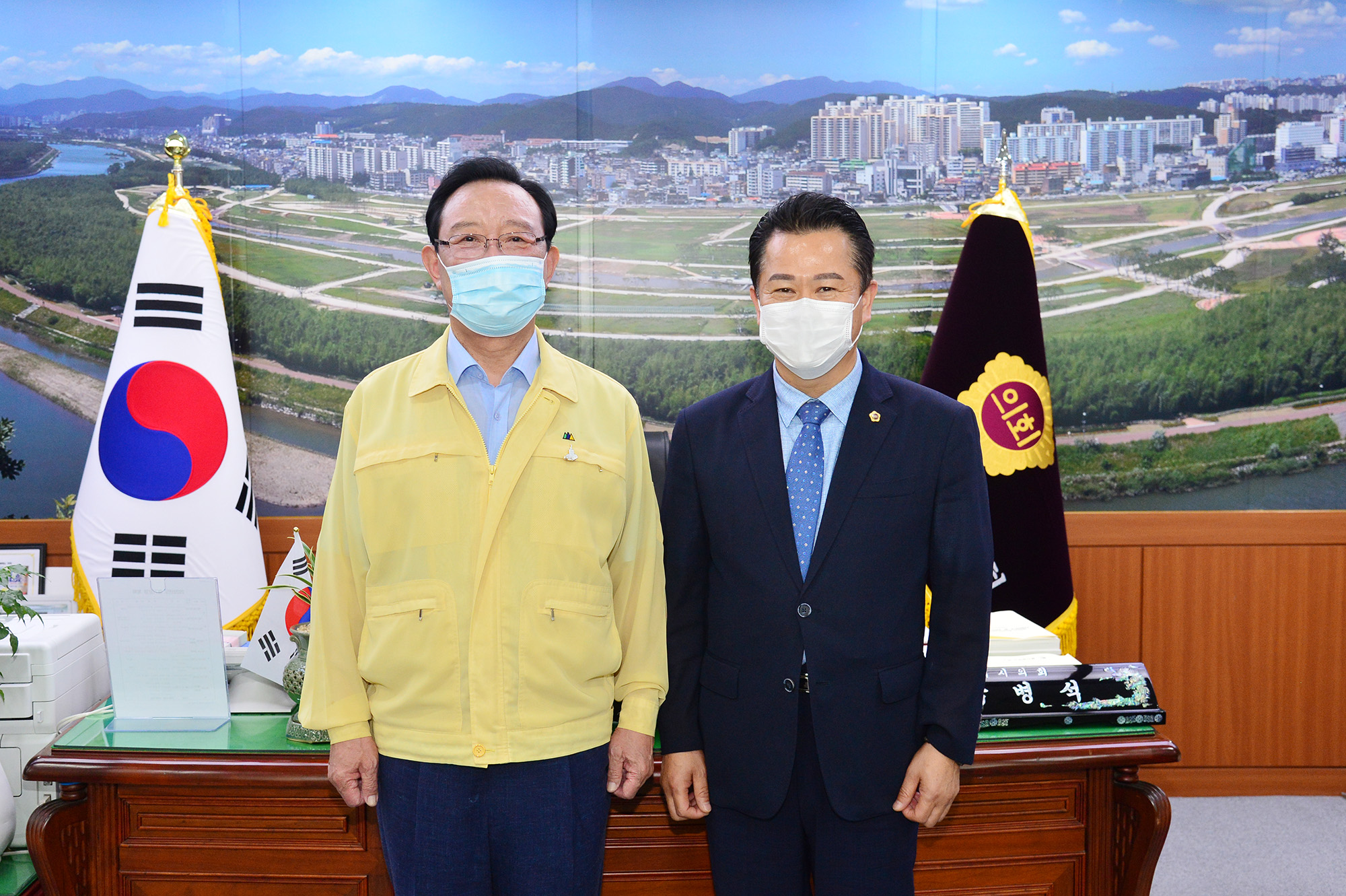 송철호 울산시장, 시의회 의장실 내방6