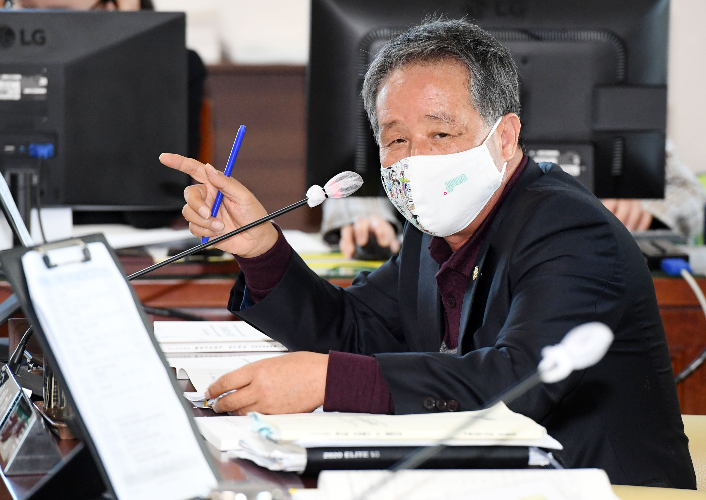 산업건설위원회는 제218회 정례회 기간중 혁신산업국 소관 2020년도 행정사무감사 실시8