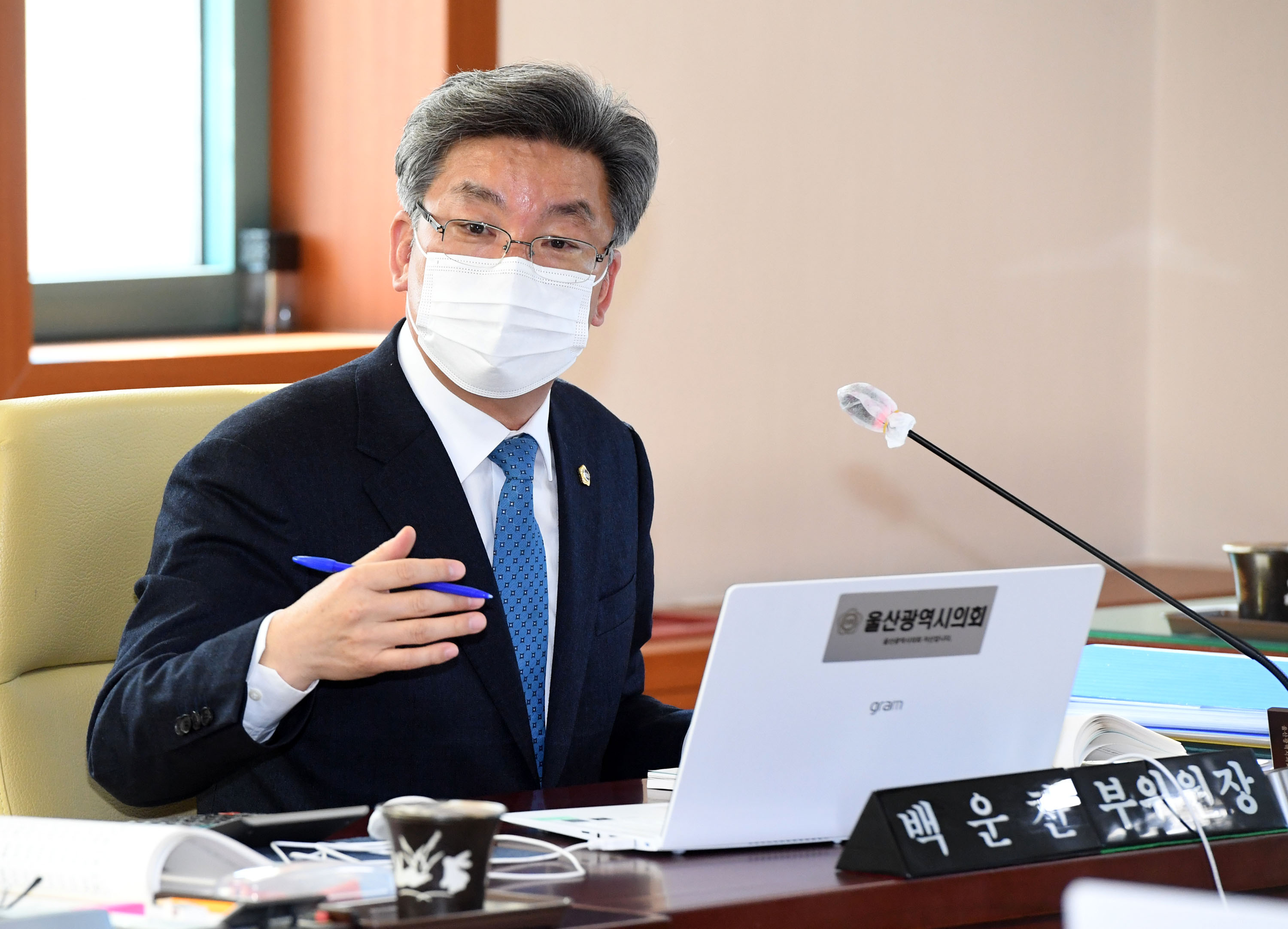  시의회 행정자치위원회 제218회 임시회 기간중  소관 2020년도 행정사무감5