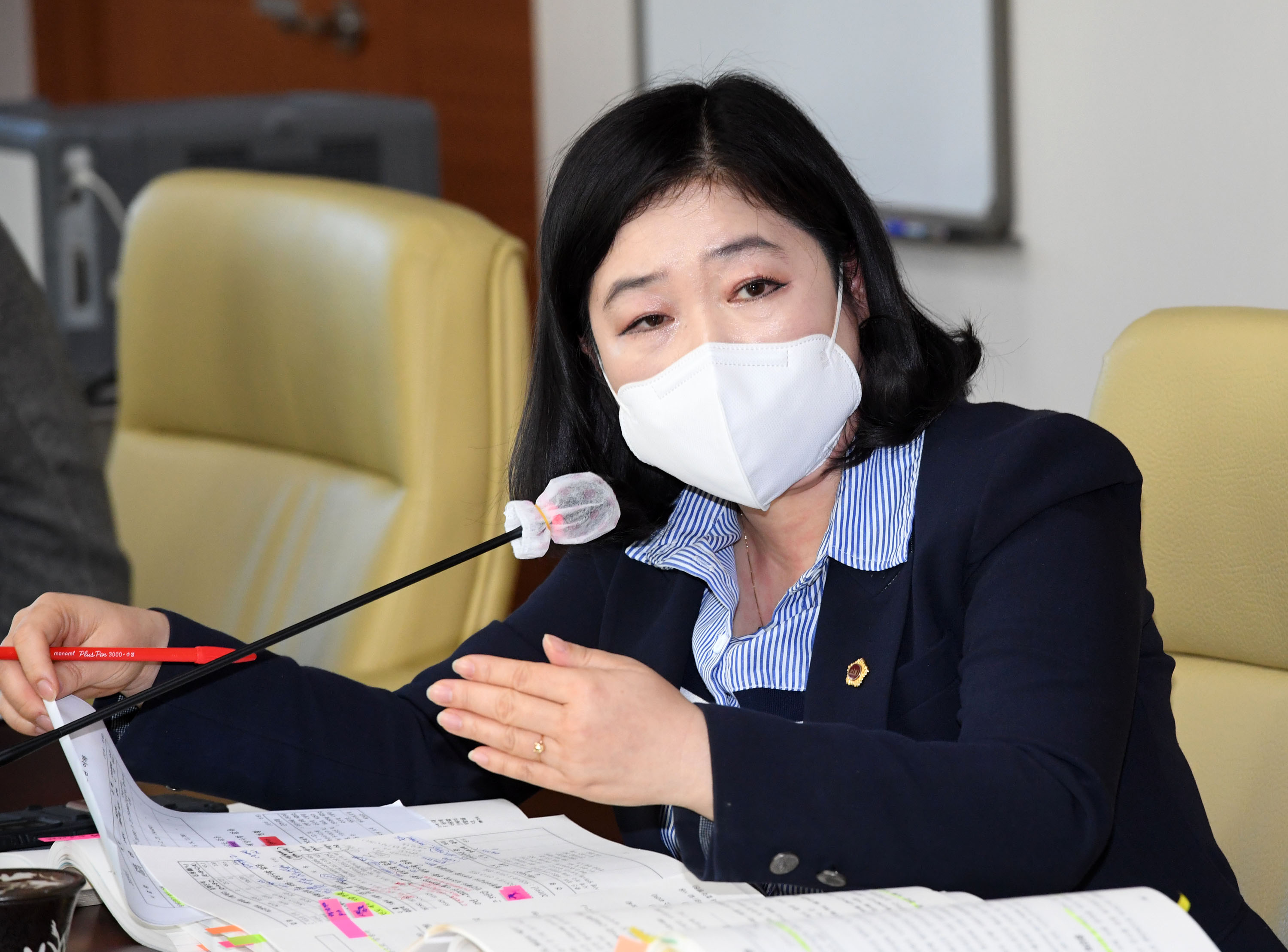  시의회 행정자치위원회 제218회 임시회 기간중  소관 2020년도 행정사무감8