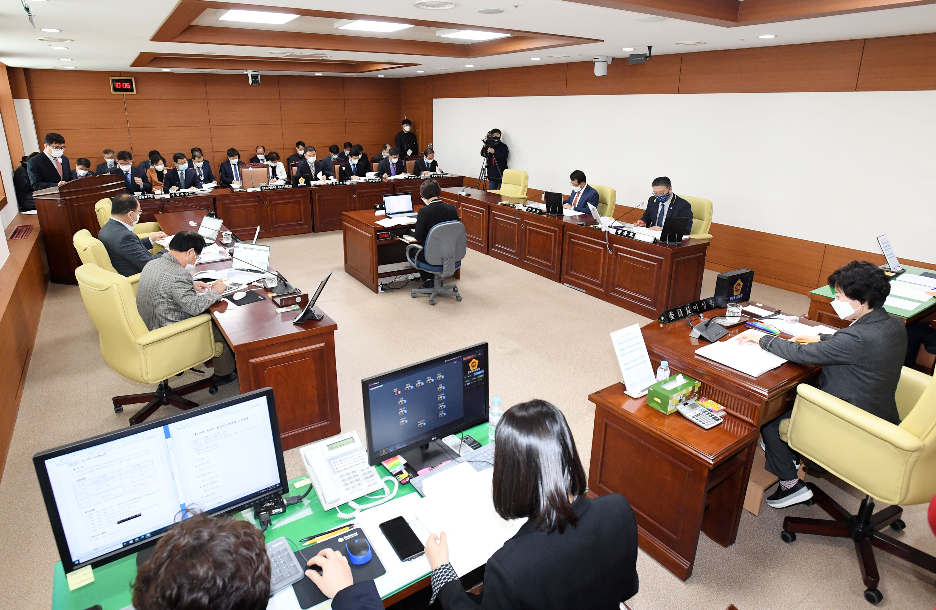 환경복지위원회 제218회 젱례회 기간중 상수도사업본부 소관 행정사무감사1