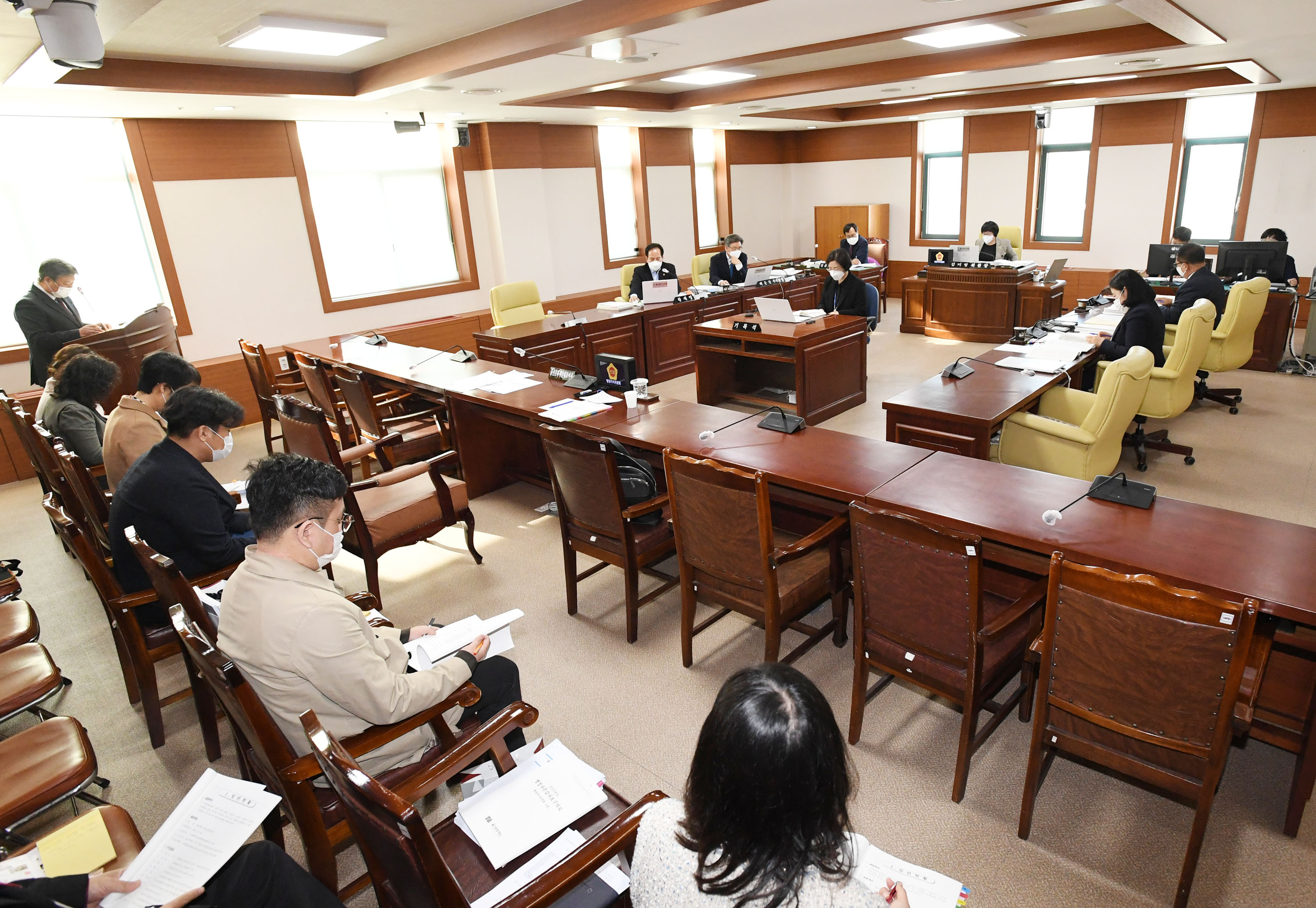 행정자치위원회 제218회 젱례회 기간중 행정사무감사 실시1