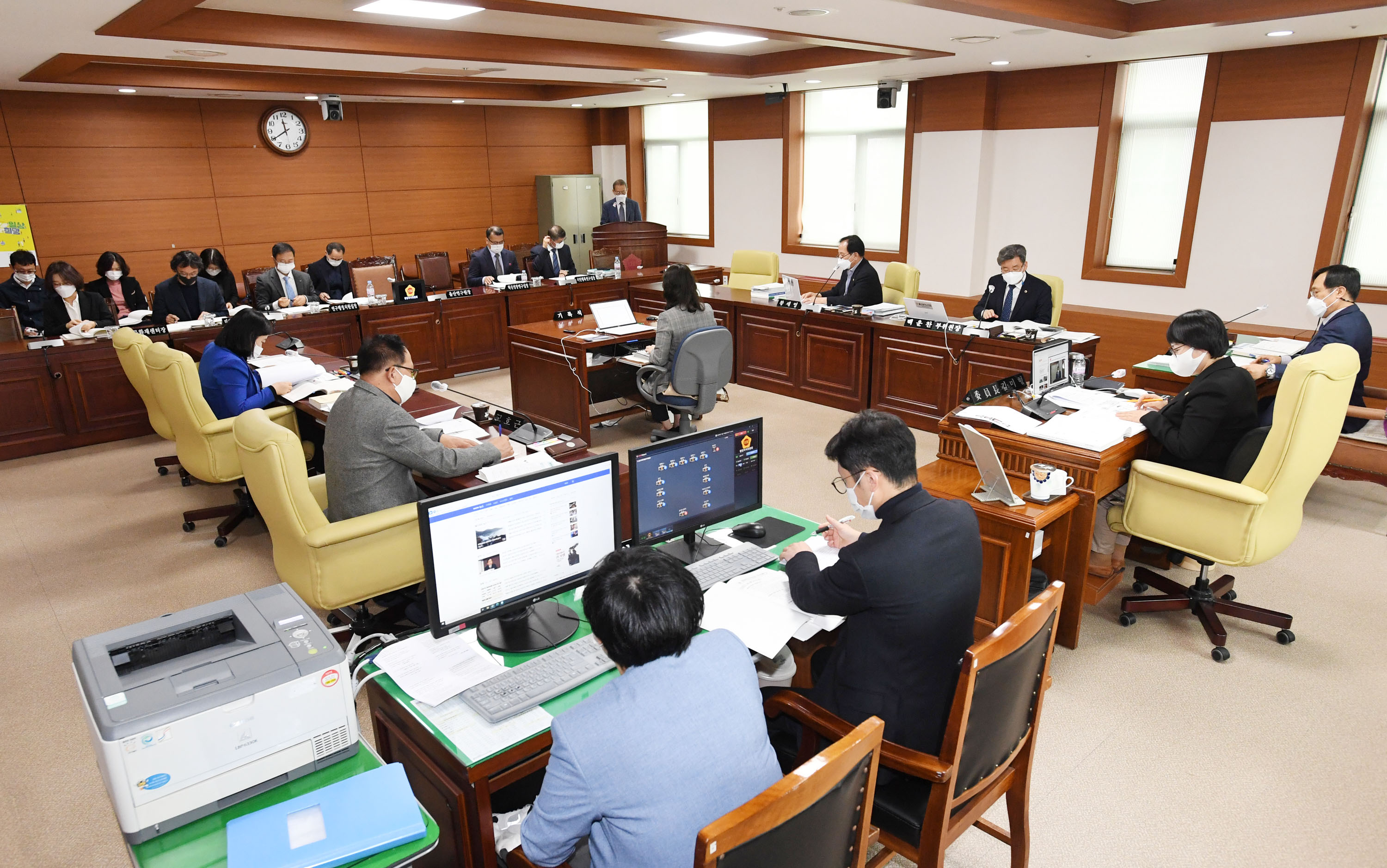 행정자치위원회 제218회 정례회 기간중 서울본부, 울산연구원, 울산시설공단 소관 2020년도 행정사무감사1