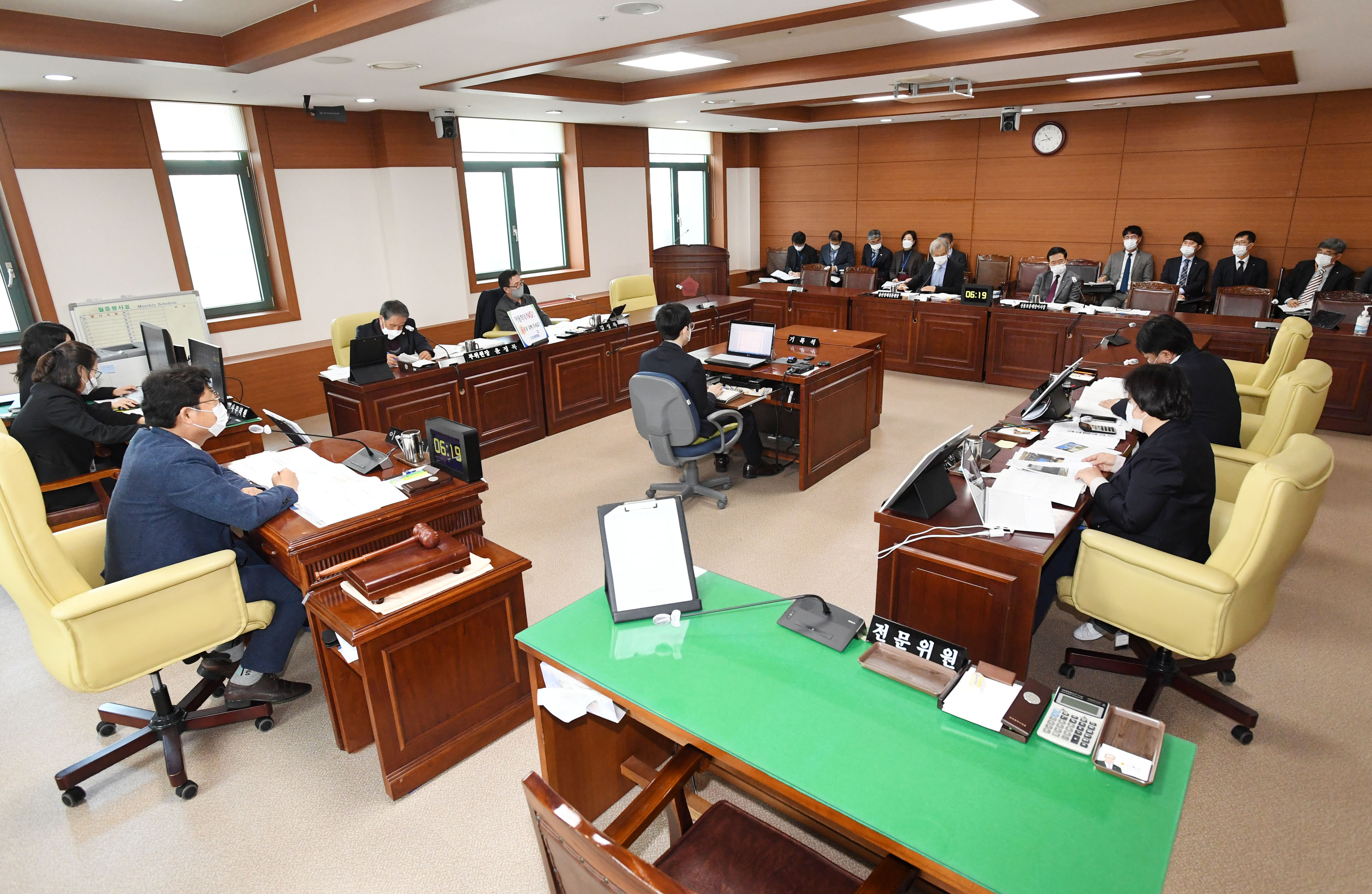 산업건설위원회 제218회 정례회 기간중 (재)울산경제진흥원, (재)울산신용보증재단울산문화재단 소관 행정사무감2