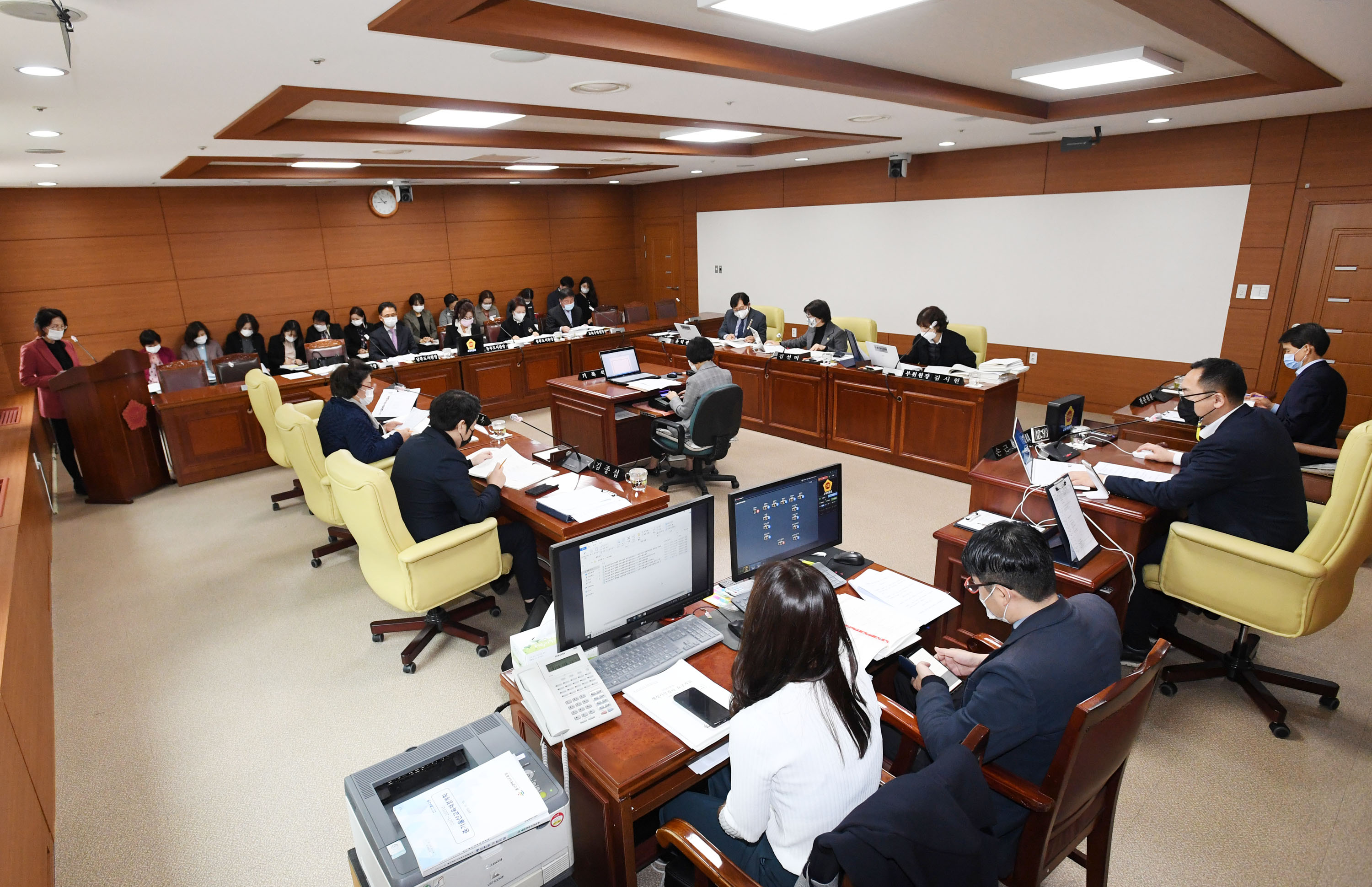 교육위원회 제218회 정례회 기간 중  울주,남부,동부,중부도서관, 교육수련원 소관 2020년도 행정사무감사4