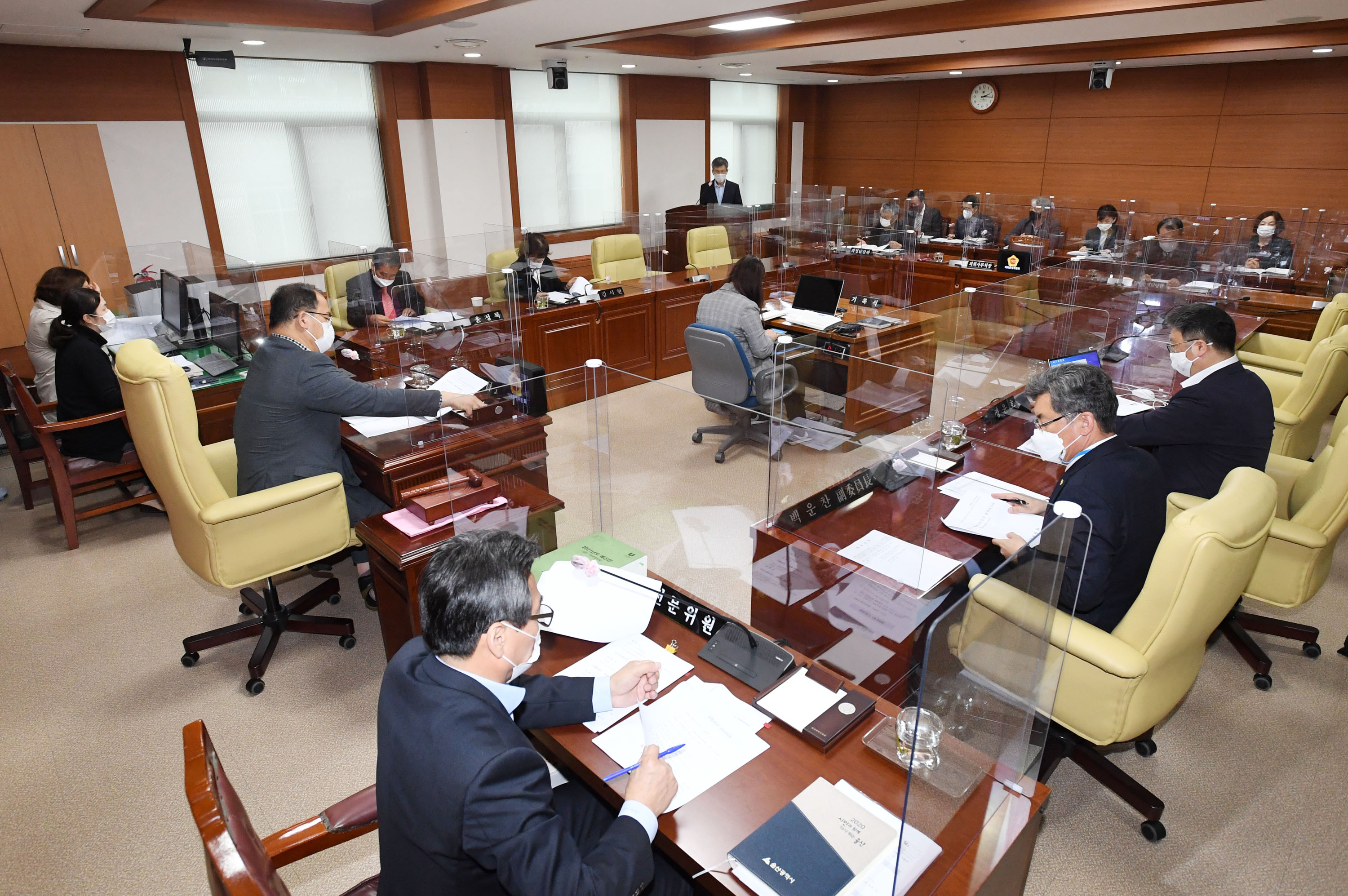 의회운영위원회는 제218회 정례회 기간중 의회운영위원회소관 예산안 심사1