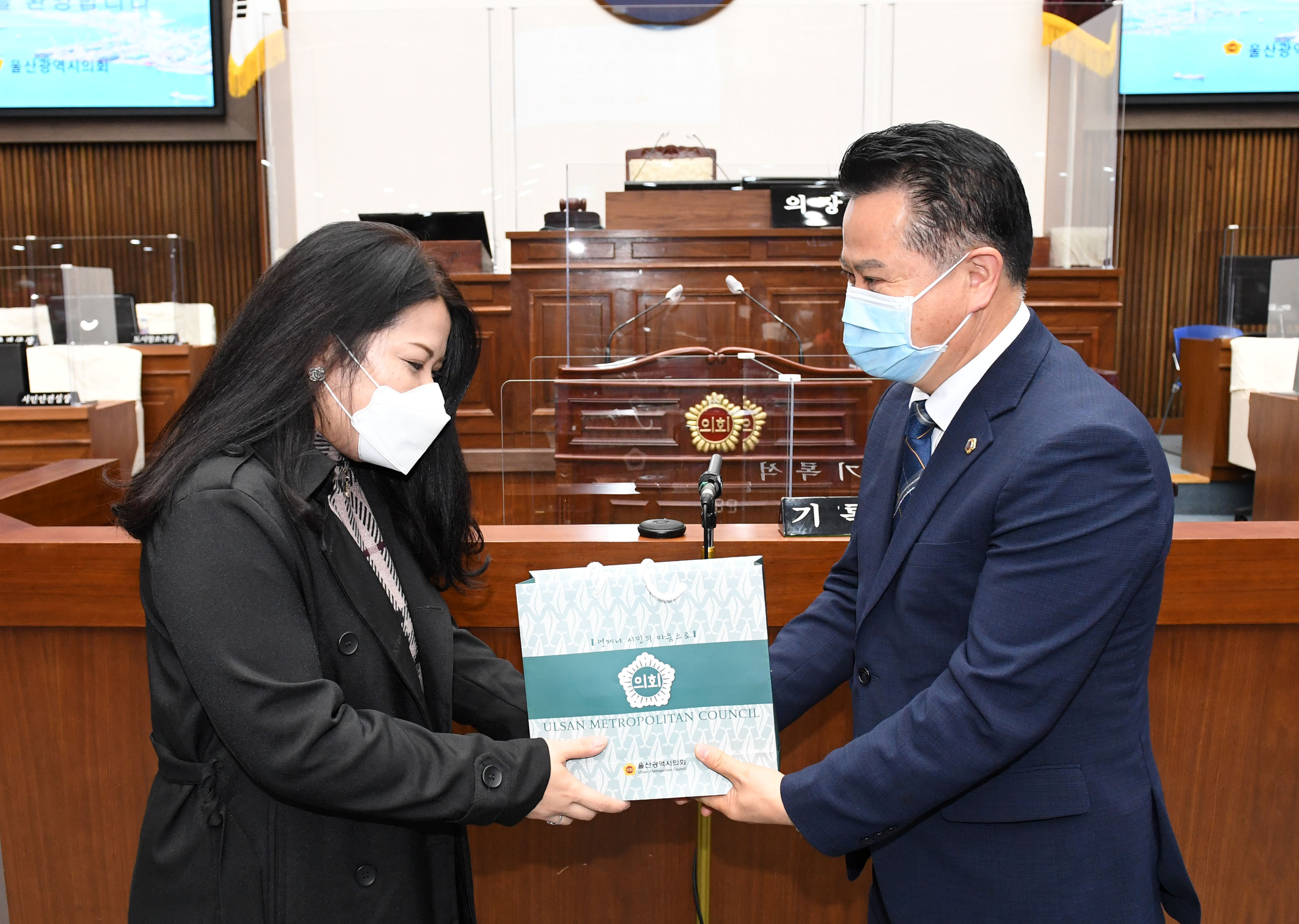 다문화 결혼이주여성 지방자치 시의회 본회의장 견학5