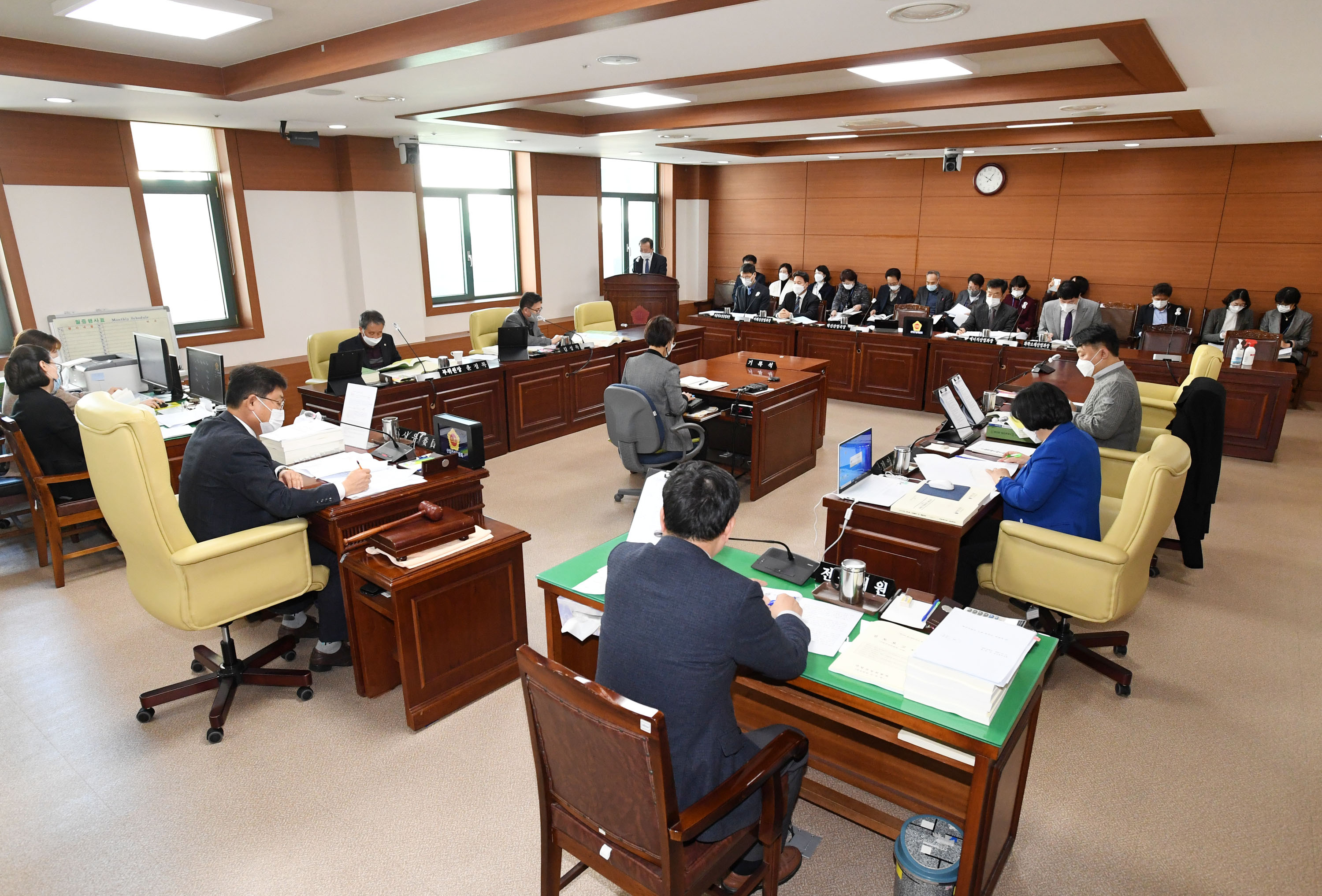 산업건설위원회 혁신산업국 소관 예산안 심사2