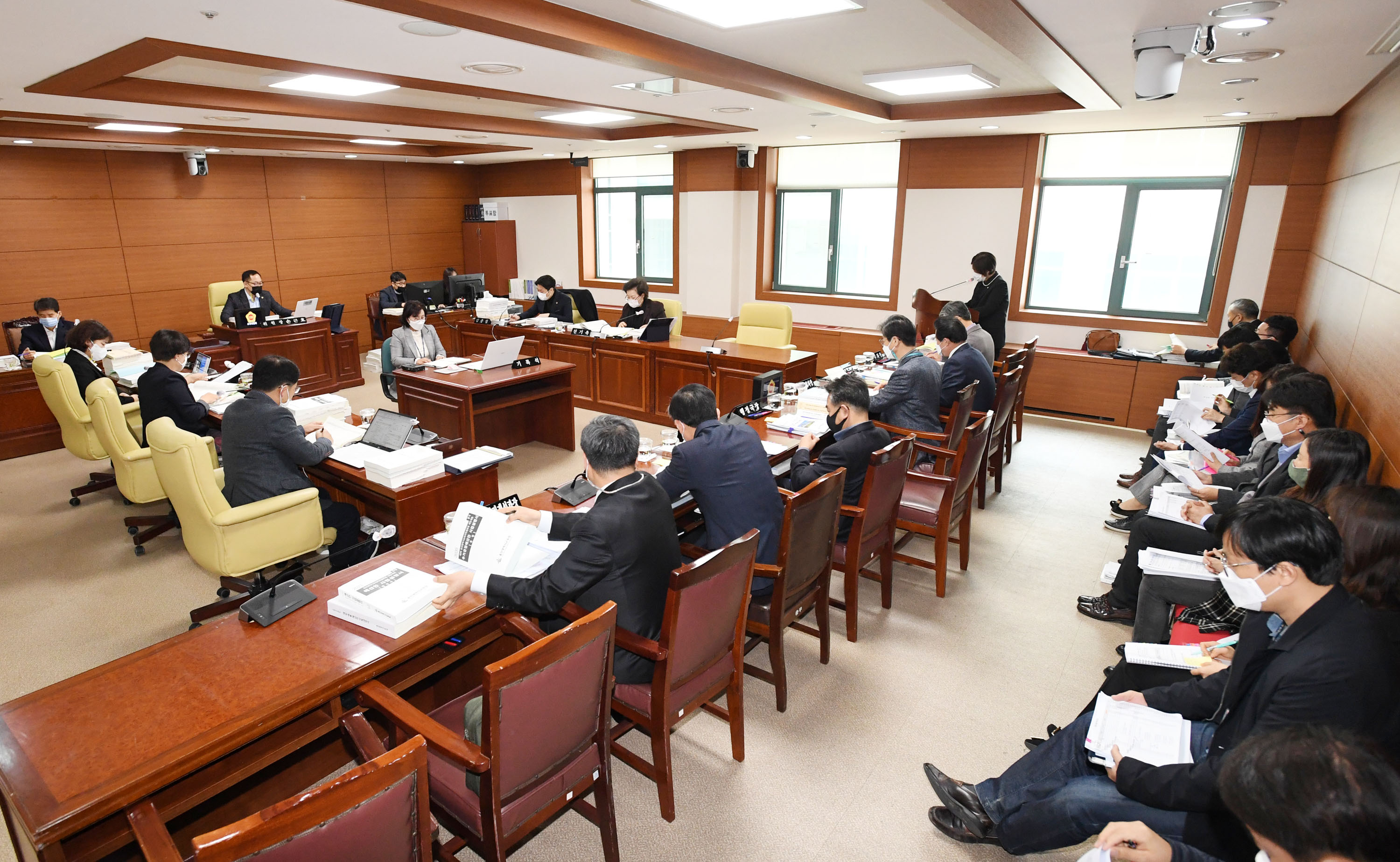 시의회 교육위원회 교육청 행정국 소관 예산안 예비심사3