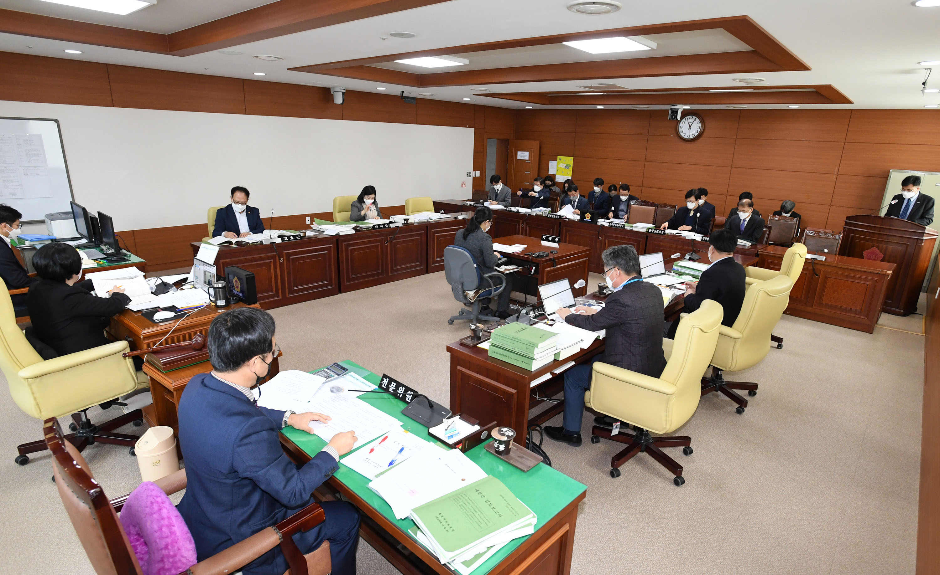 시의회 행정자치위원회 제218회 정례회 기간중 문화관광체육국 소관 예산안 심사3