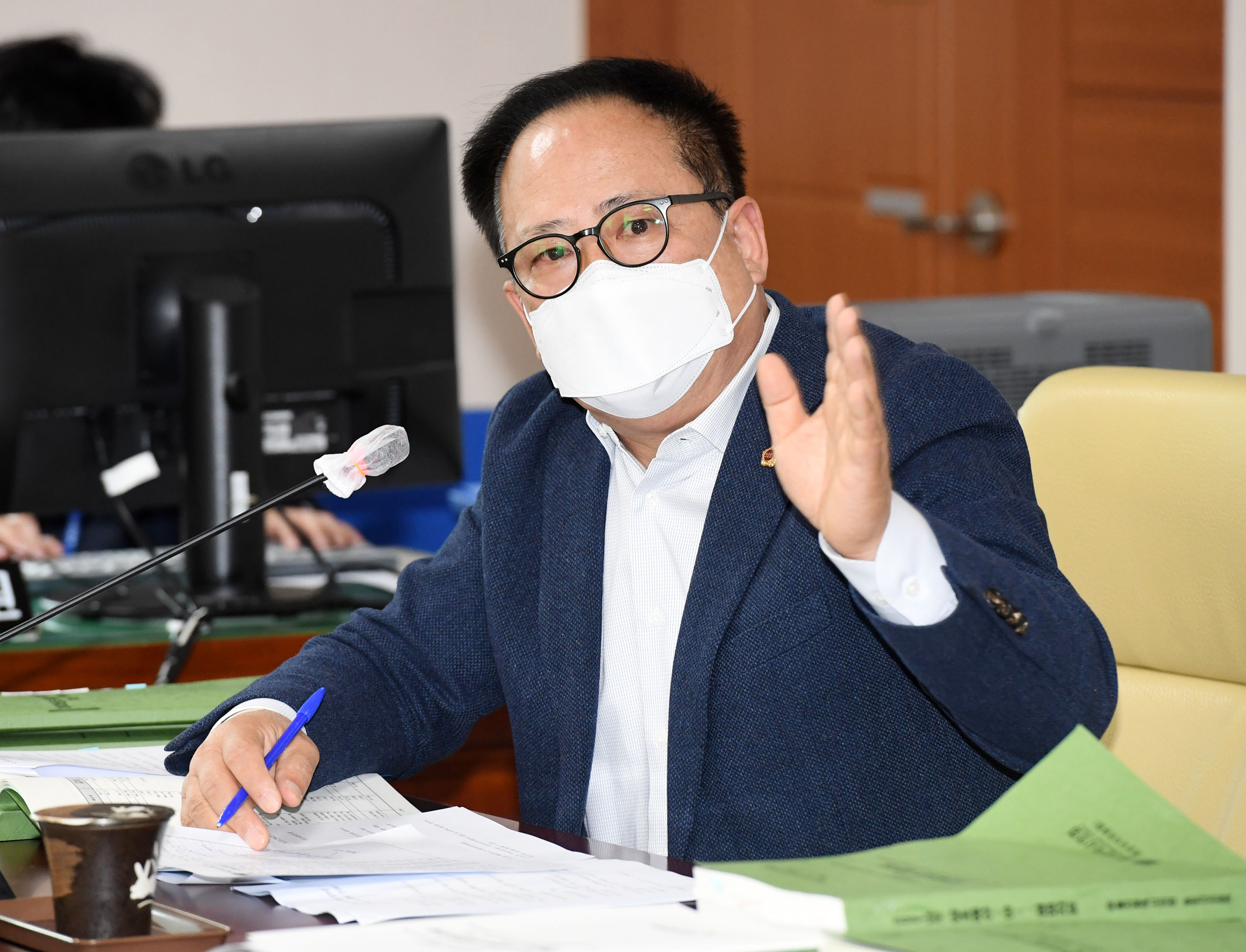 시의회 행정자치위원회 제218회 정례회 기간중 문화관광체육국 소관 예산안 심사6