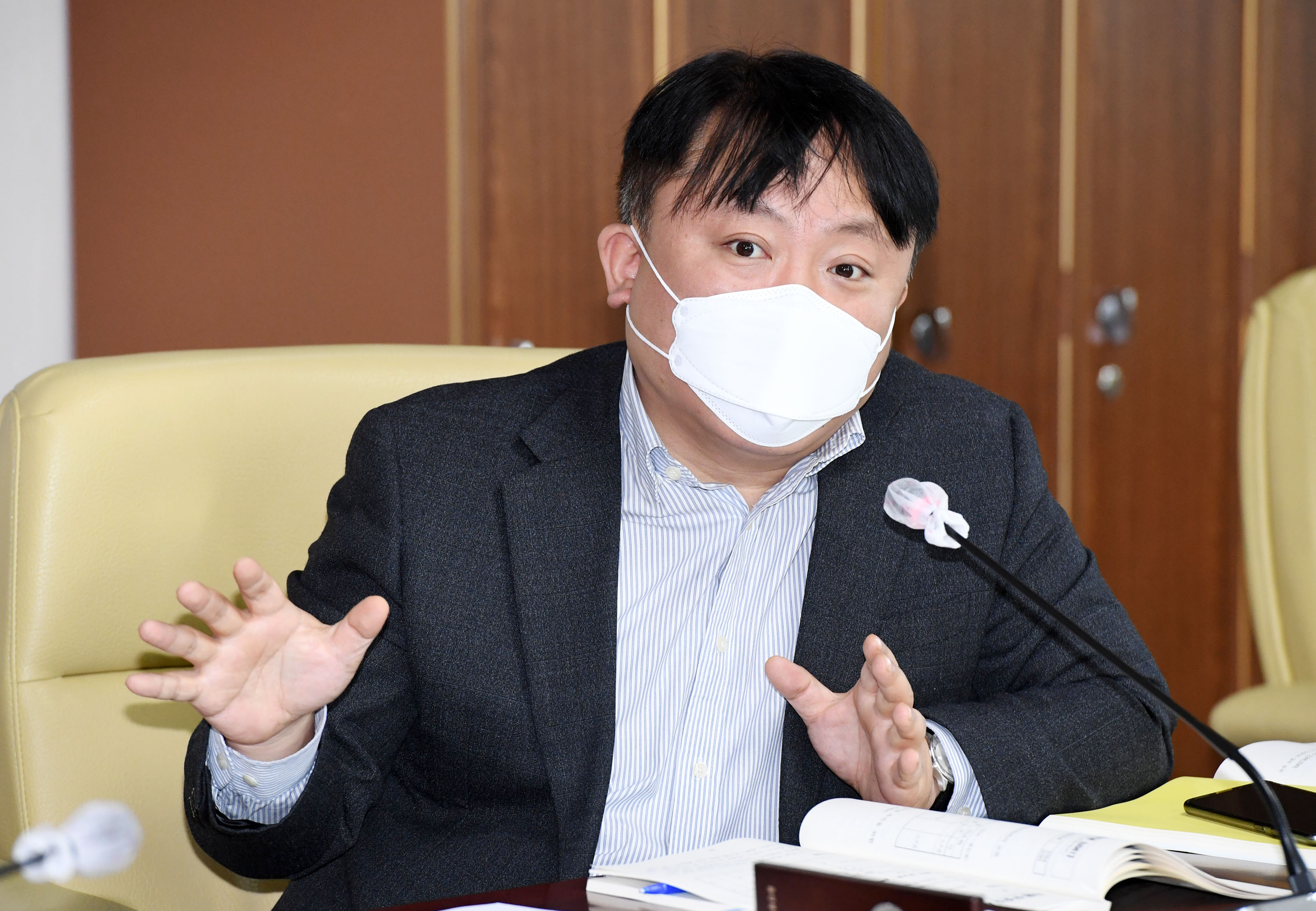 시의회 산업건설위원회 제218회 정례회 기간중 미래성장기반국 소관 예산안 심사6