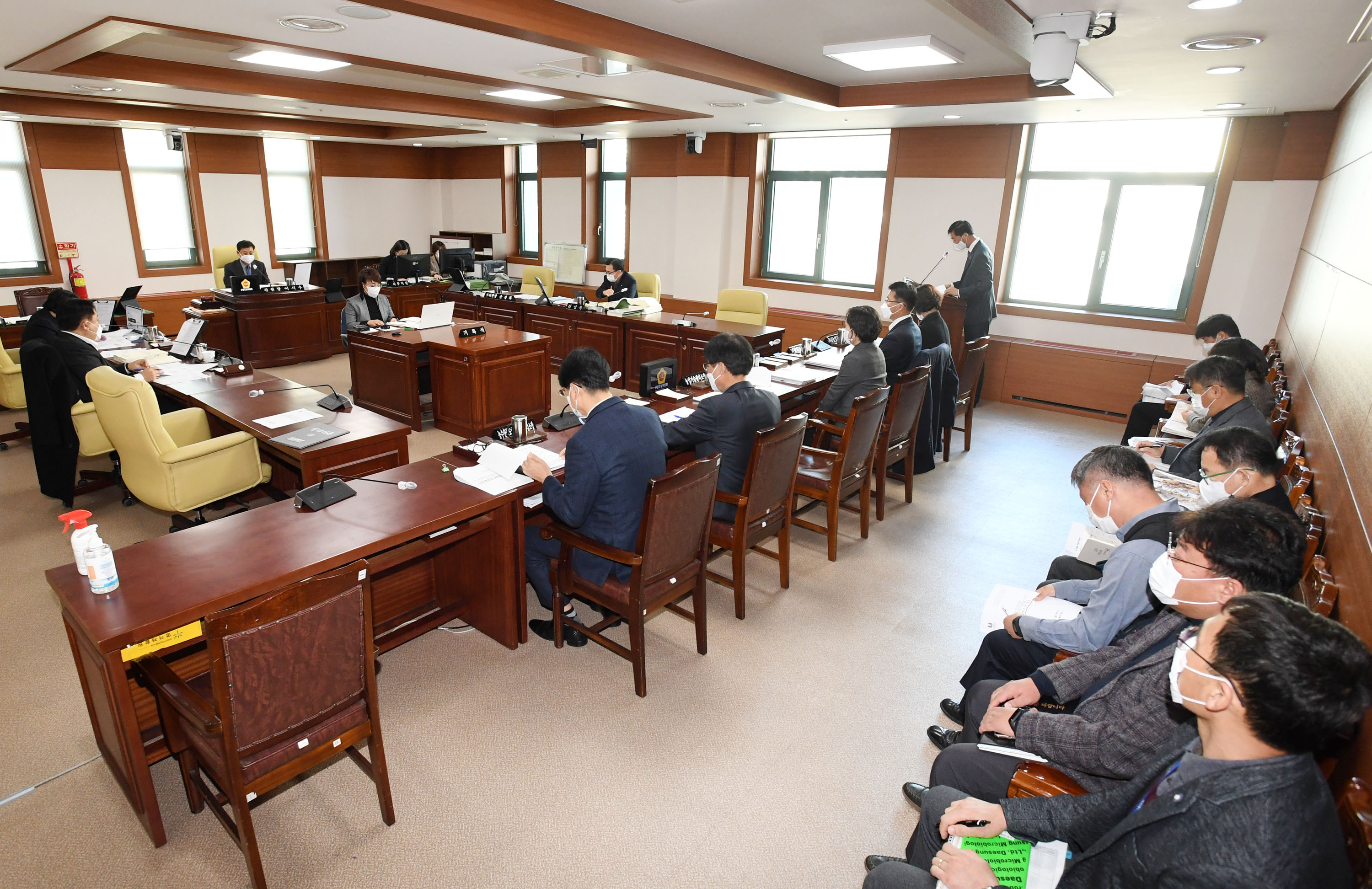 시의회 산업건설위원회 제218회 정례회 기간중 농업기술센터, 차량등록사업소, 농수산물도매시장관리사업소 소관 3