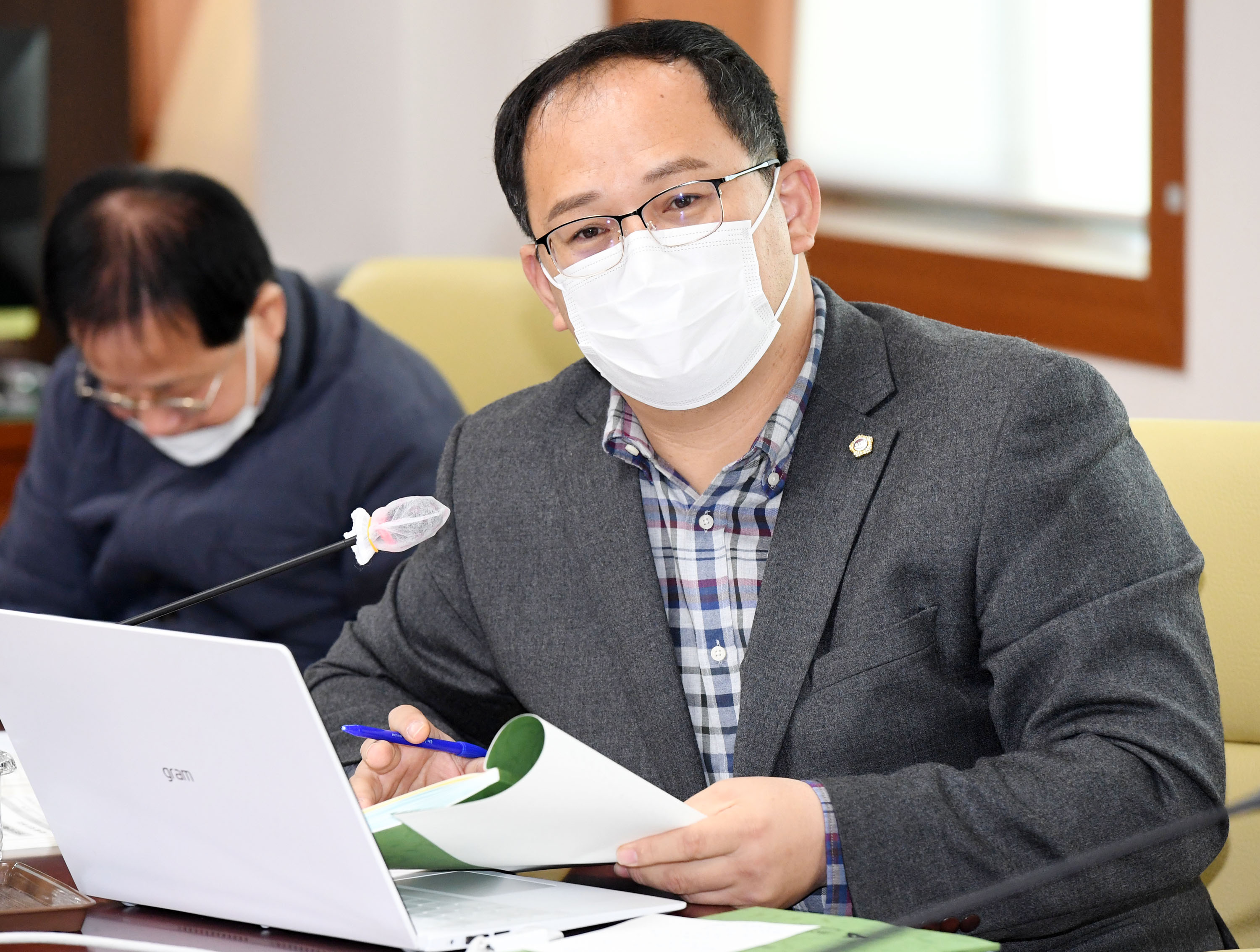 시의회 환경복지위원회 제218회 정례회 기간중 상수도사업본부 소관 예산안 심사7