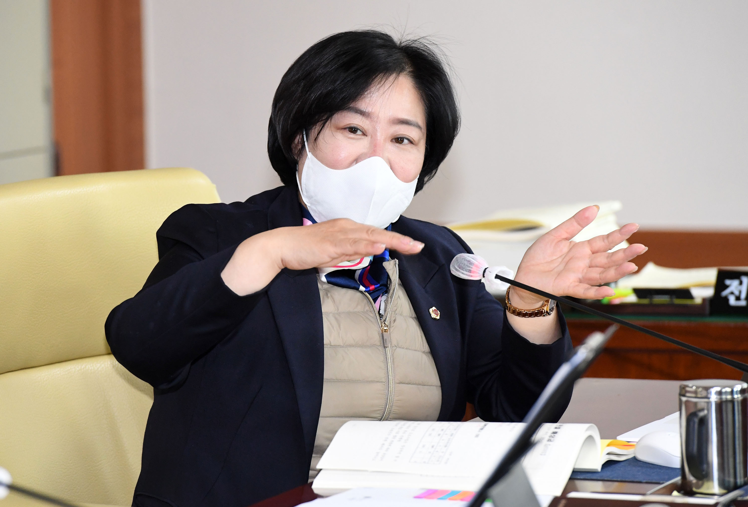 시의회 산업건설위원회 제218회 정례회 기간중 종합건설본부 소관 예산안 심사6