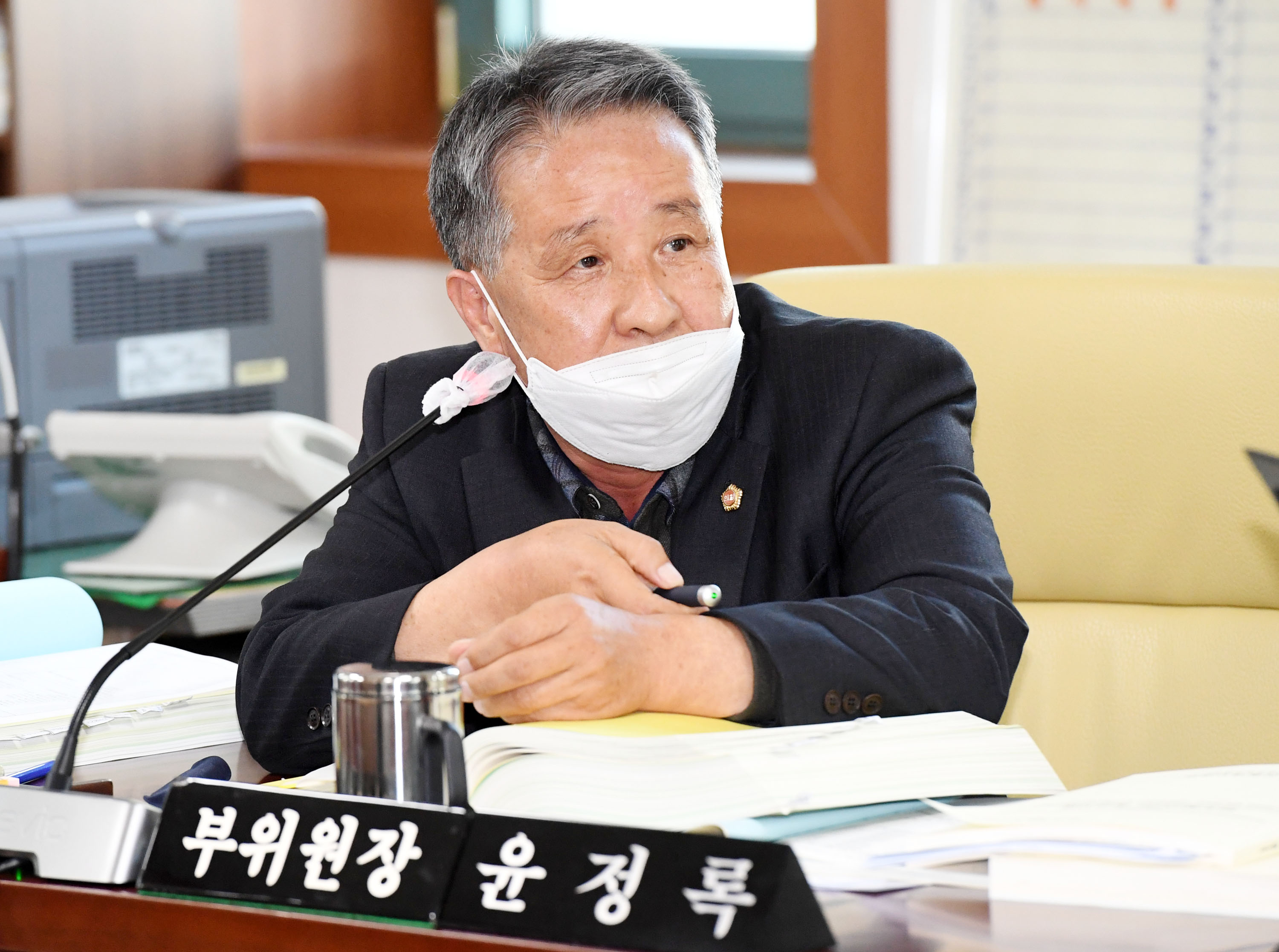 시의회 산업건설위원회 제218회 정례회 기간중 종합건설본부 소관 예산안 심사7