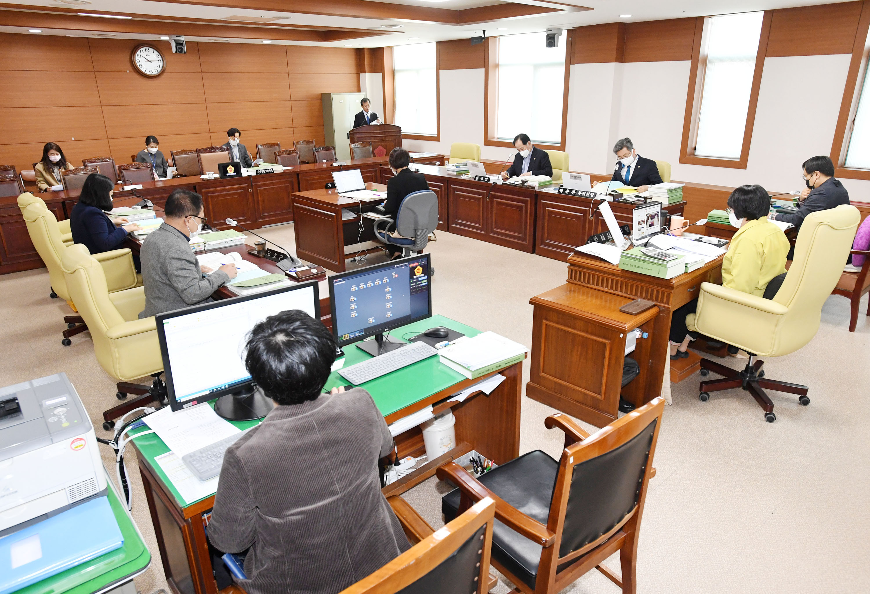 시의회 행정자치위원회 제218회 정례회 기간중 시민신문고위원회,감사관실,대변인실 소관 예산안 심사1