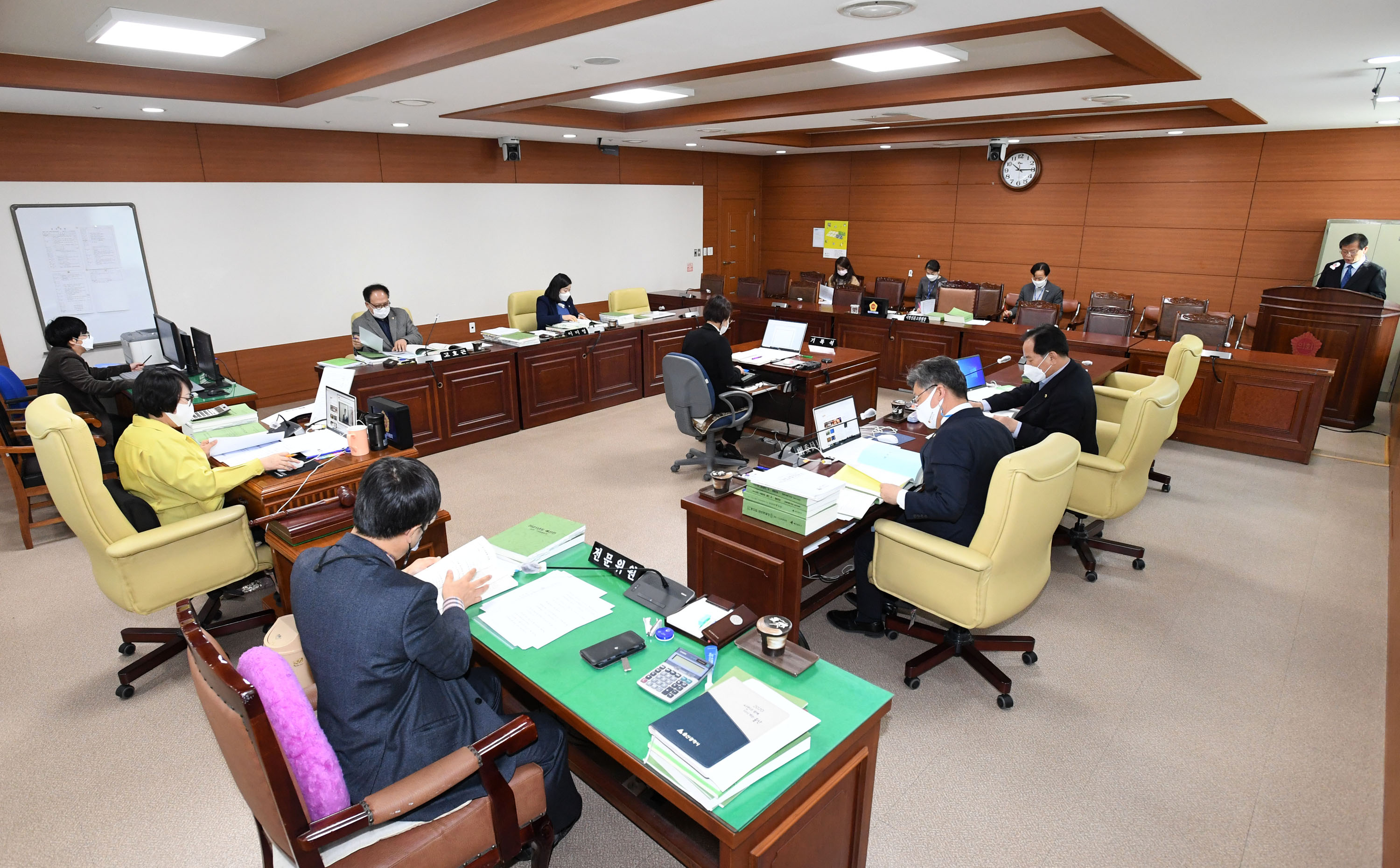 시의회 행정자치위원회 제218회 정례회 기간중 시민신문고위원회,감사관실,대변인실 소관 예산안 심사2