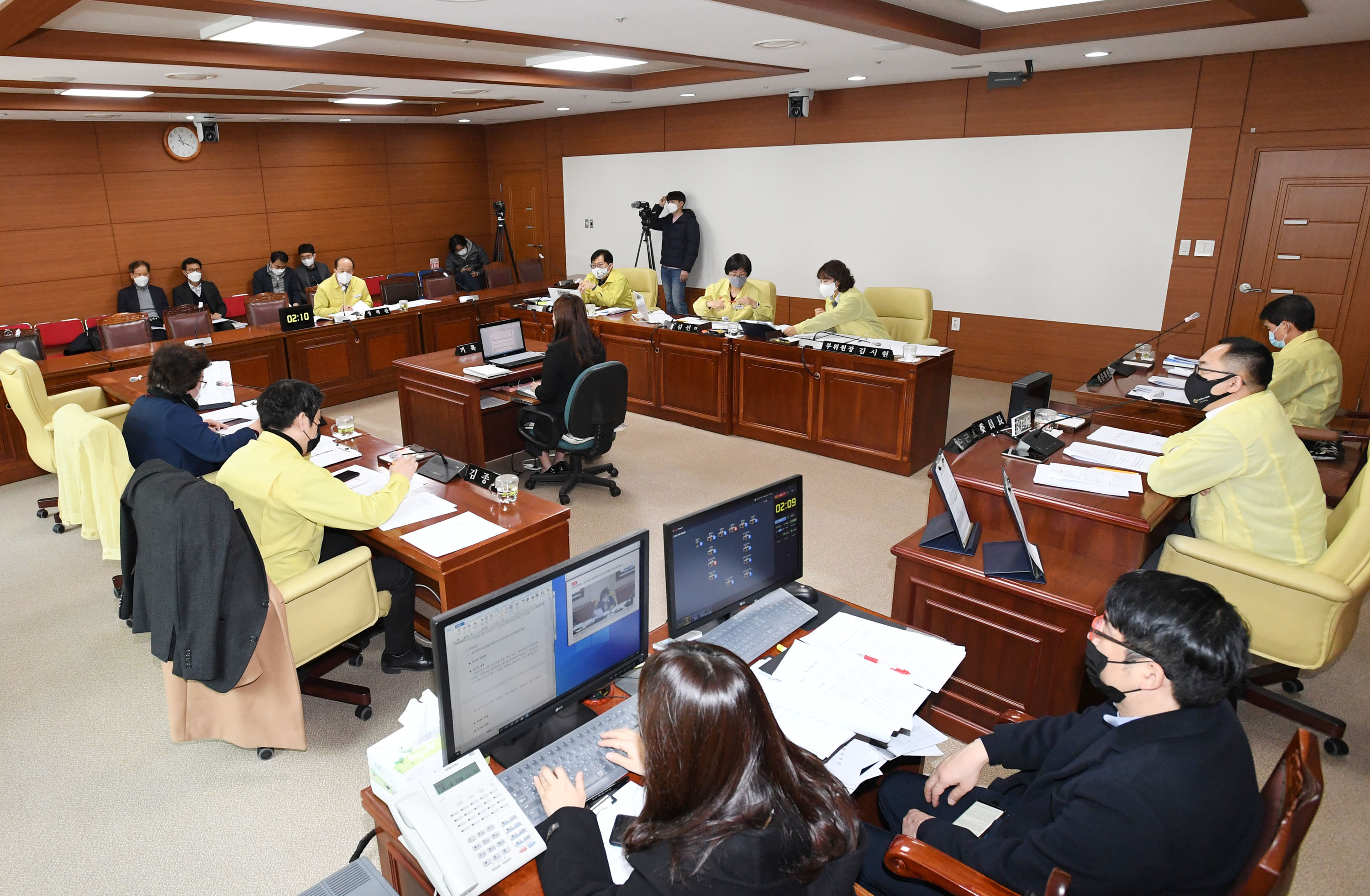 교육위원회 제218회 제2차 정례회 기간중 각종 안건 심사2