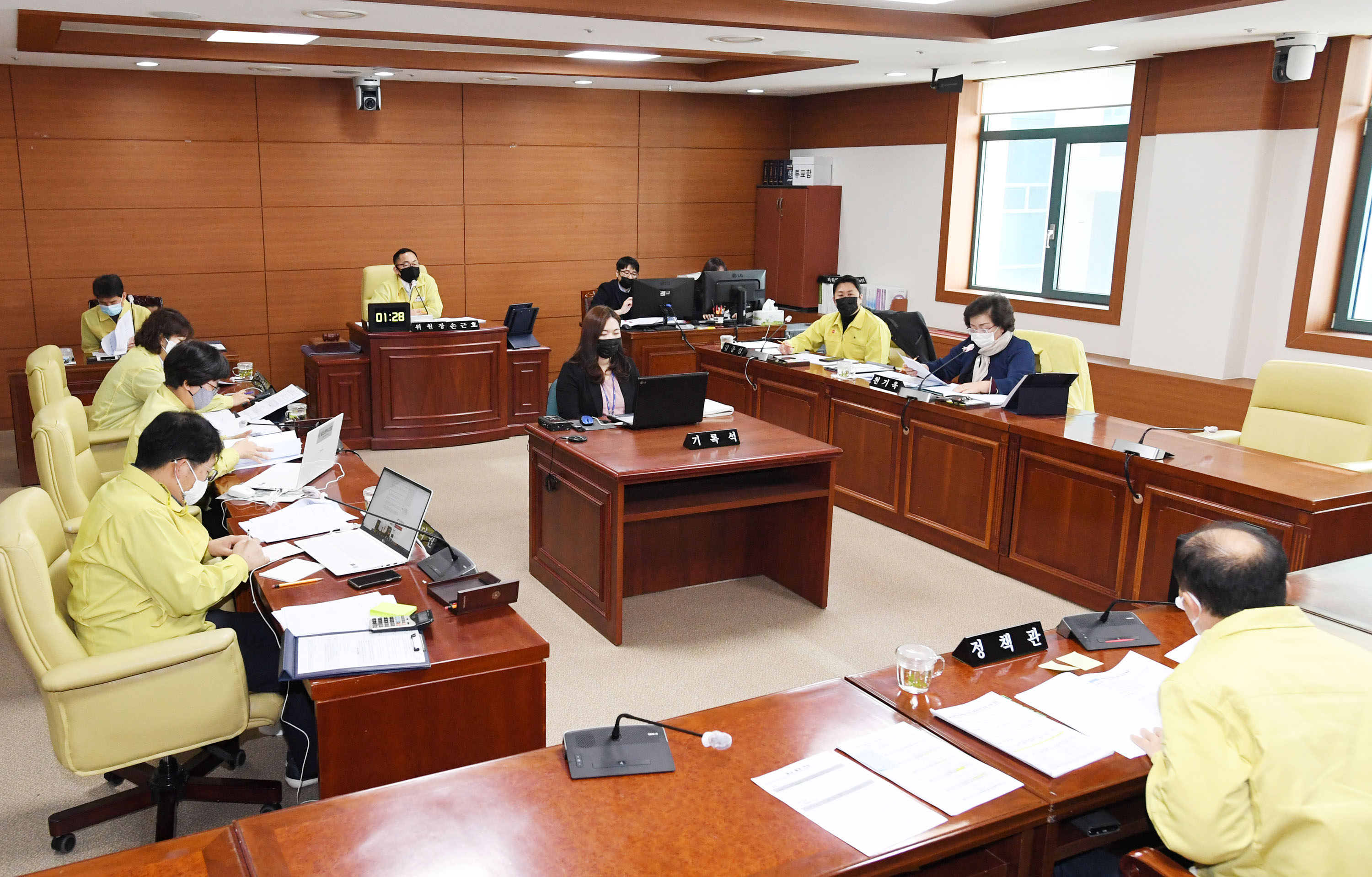 교육위원회 제218회 제2차 정례회 기간중 각종 안건 심사4