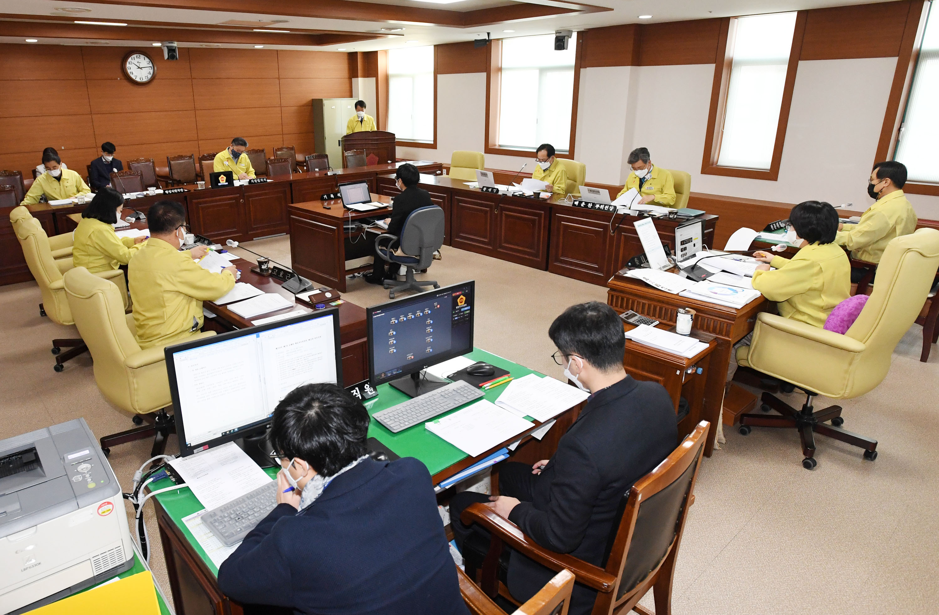 행정자치위원회는 제218회 제2차 정례회 기간중 각종 안건 심사 1