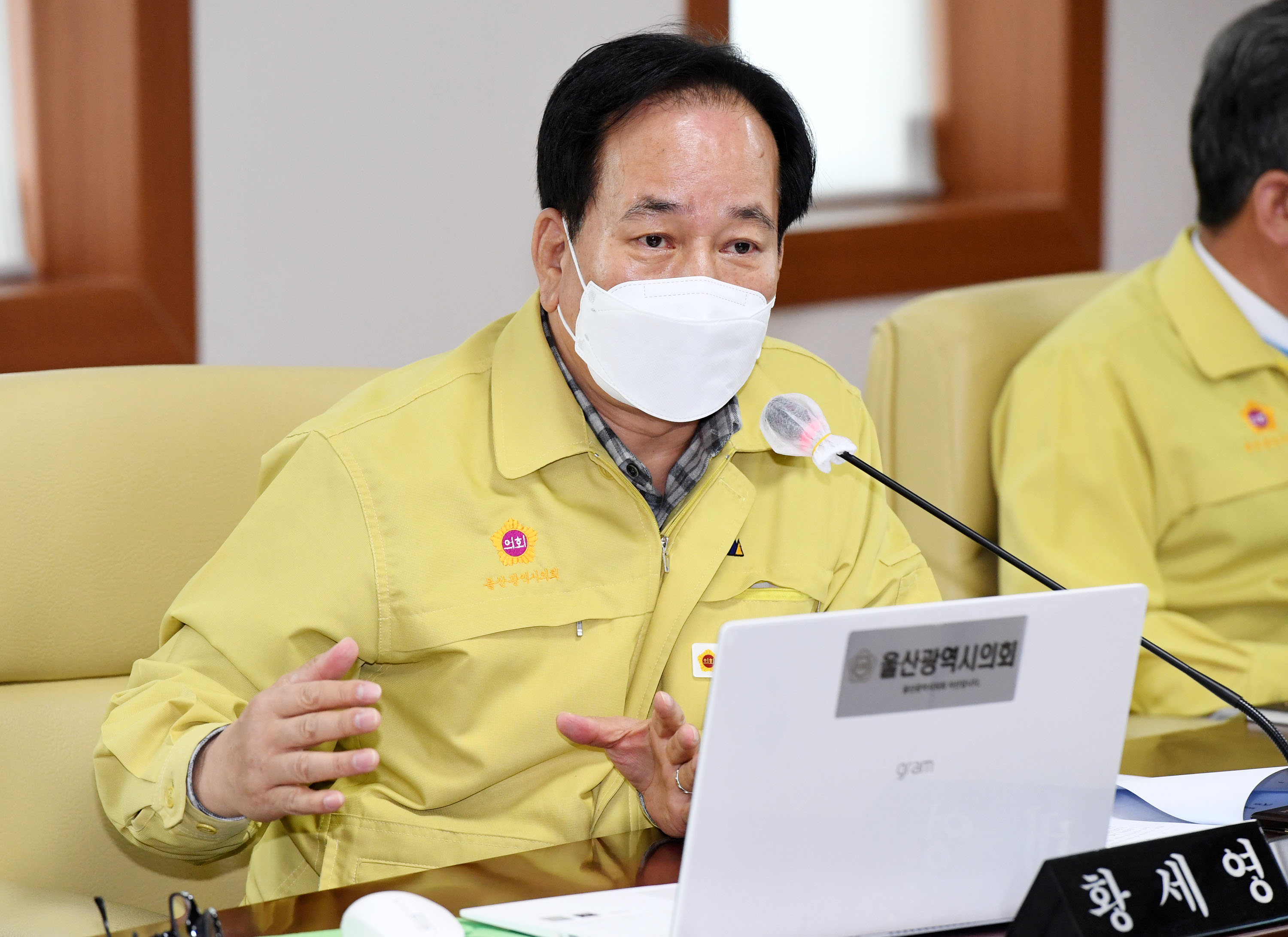 행정자치위원회는 제218회 제2차 정례회 기간중 각종 안건 심사 6