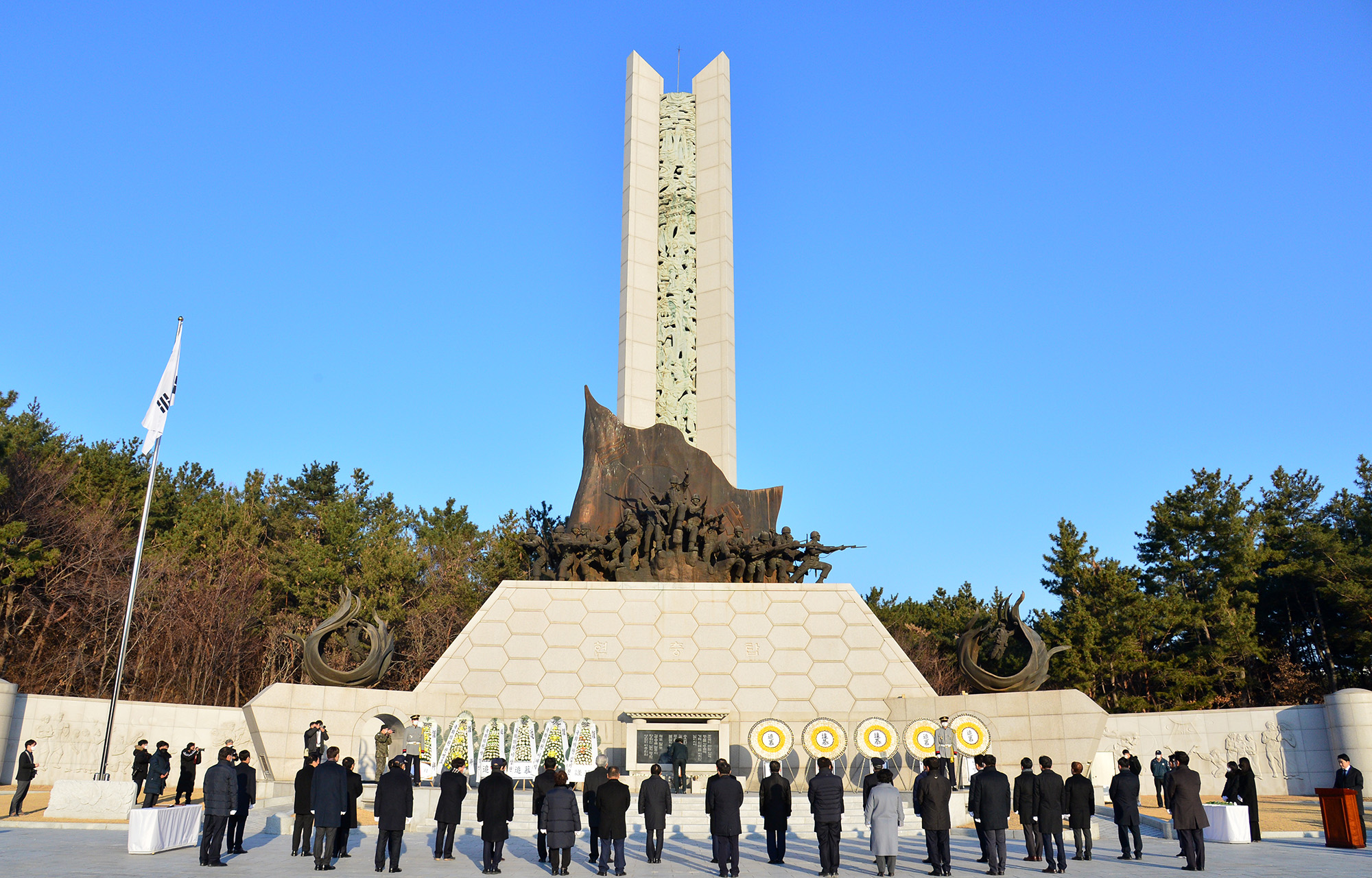 2021 신축년(辛丑年) 새해 현충탑 참배7