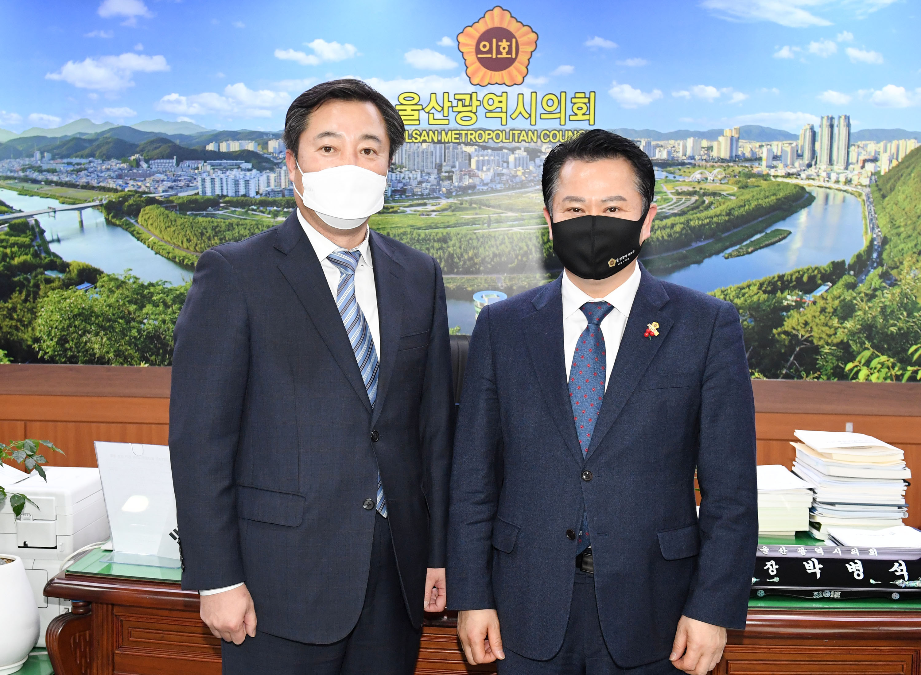유진규 신임 울산광역시경찰청장 시의회 박병석 의장실 방문 1