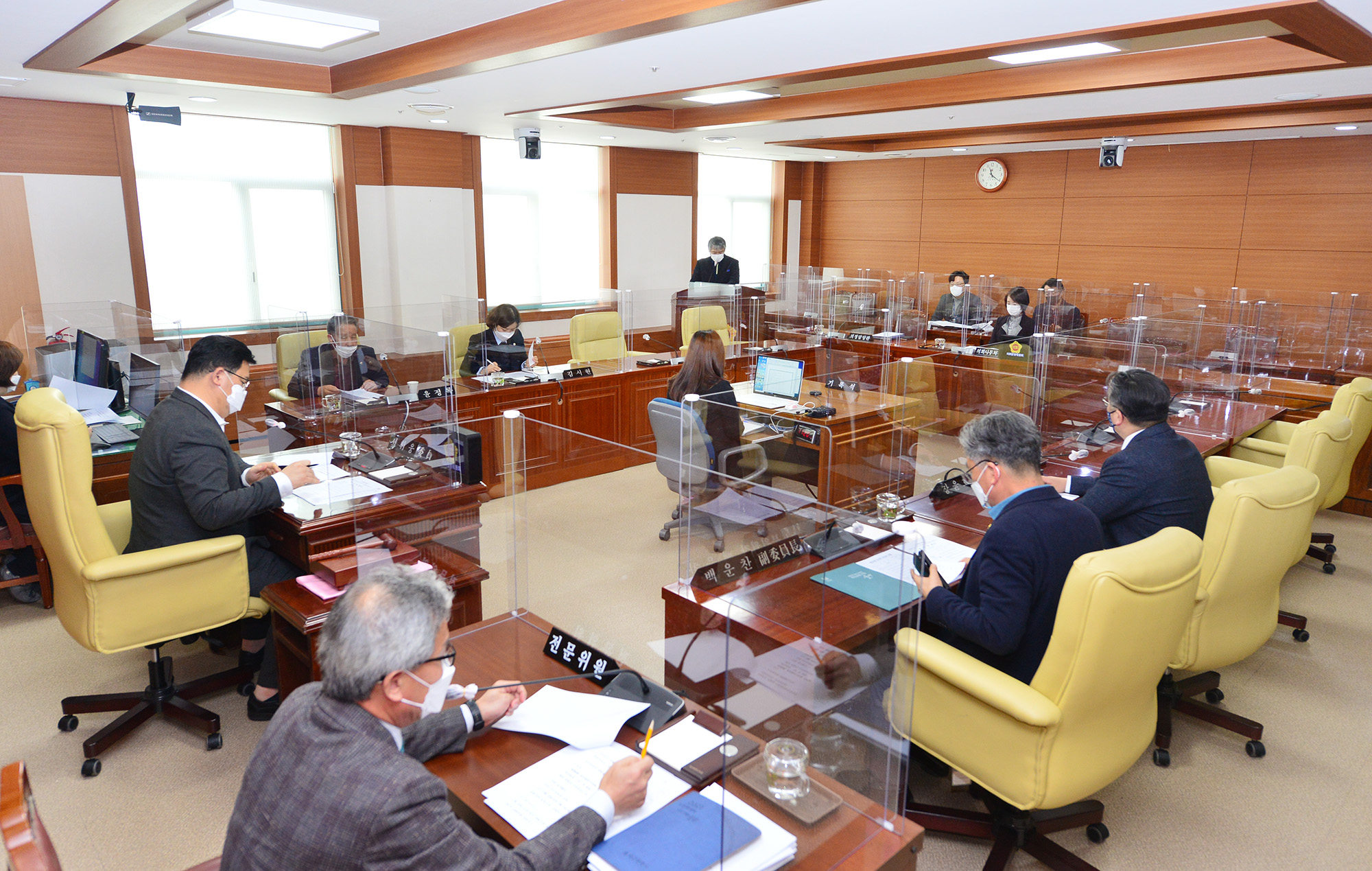 의회운영위원회, 제220회 울산광역시의회 임시회 의사일정(안) 협의의 건 심사1