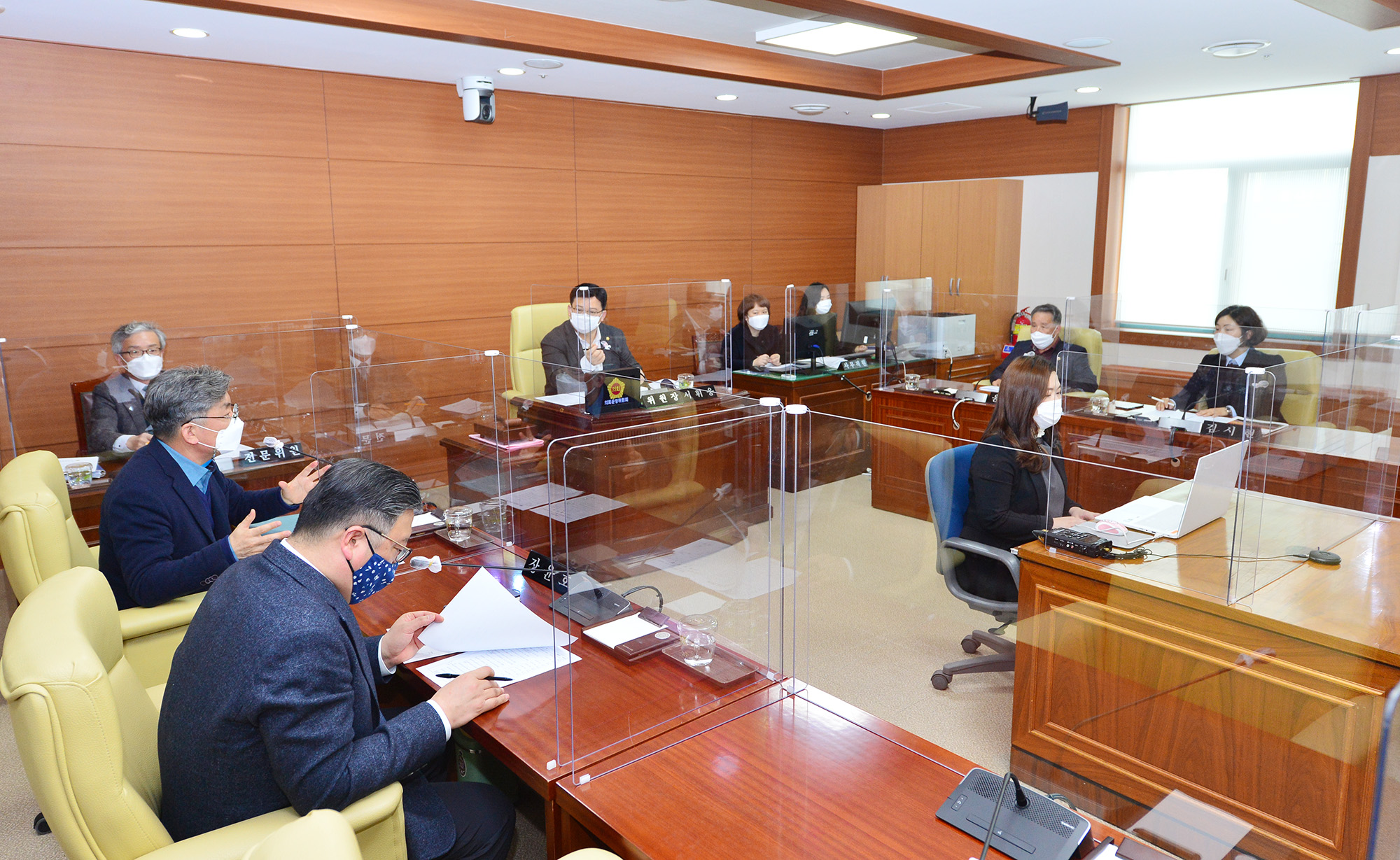 의회운영위원회, 제220회 울산광역시의회 임시회 의사일정(안) 협의의 건 심사4