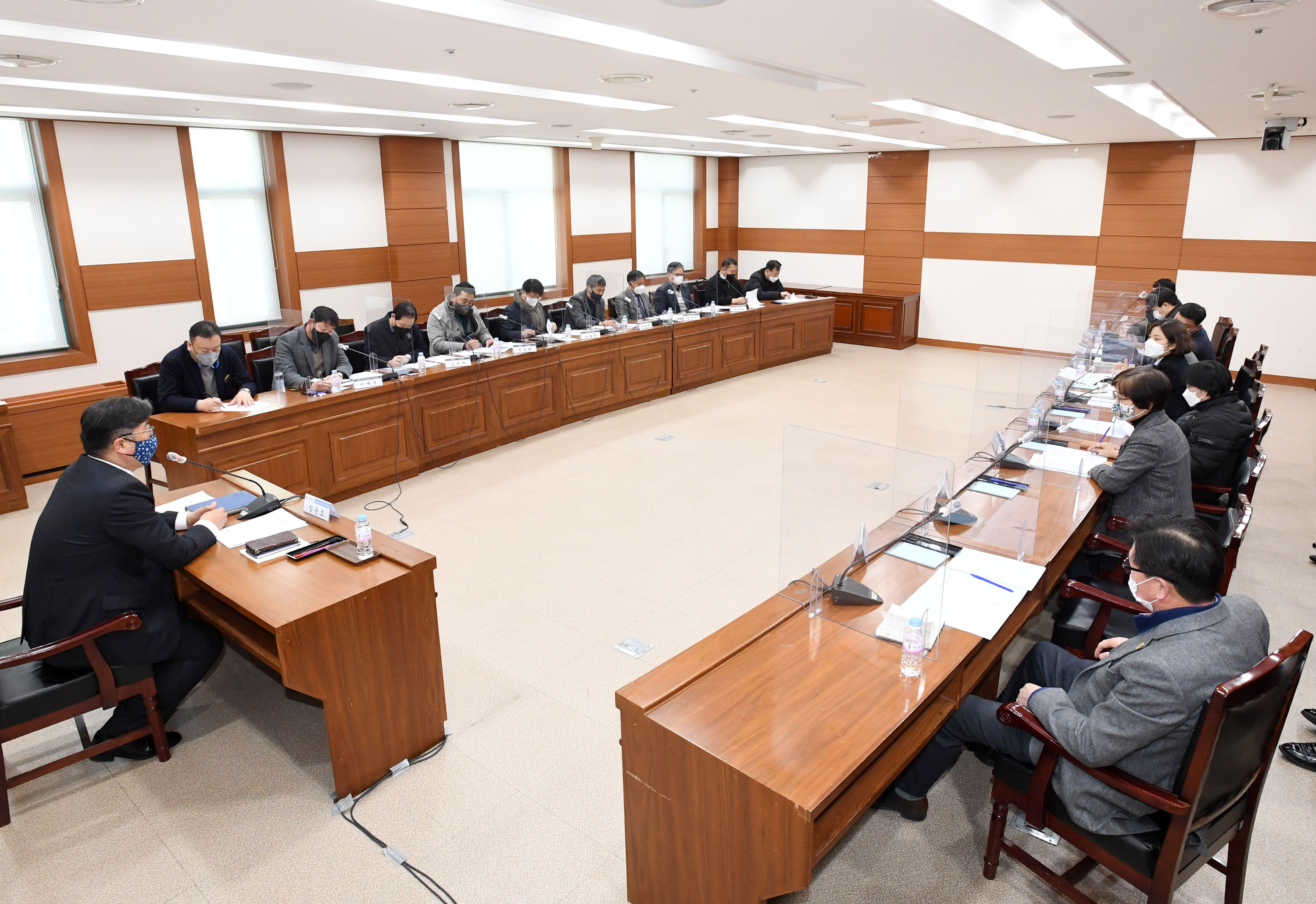 장윤호 의원, 울산광역시 도시계획 조례 개정안 의견청취7