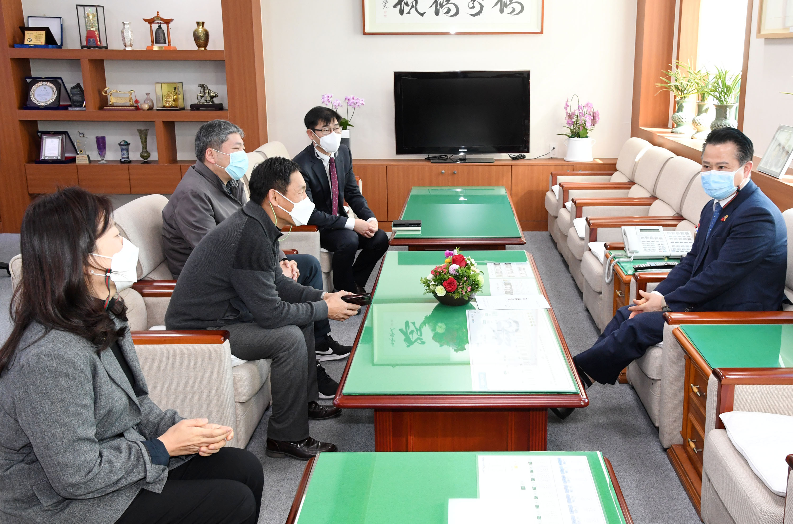 시 공무원노조 간부 명절인사차 의장실 방문3