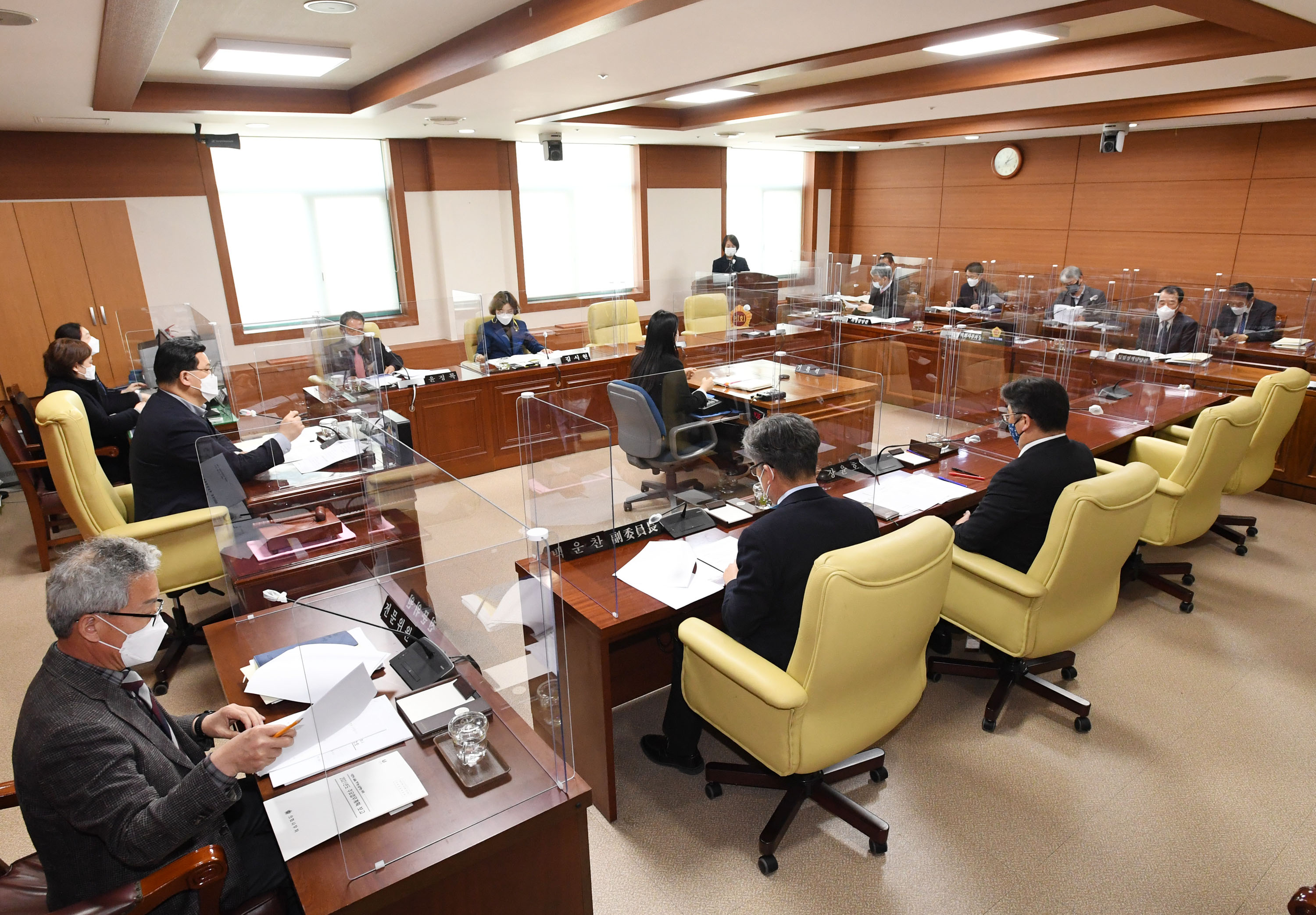의회운영위원회 의회사무처소관 2021년도 주요업무보고 청취3