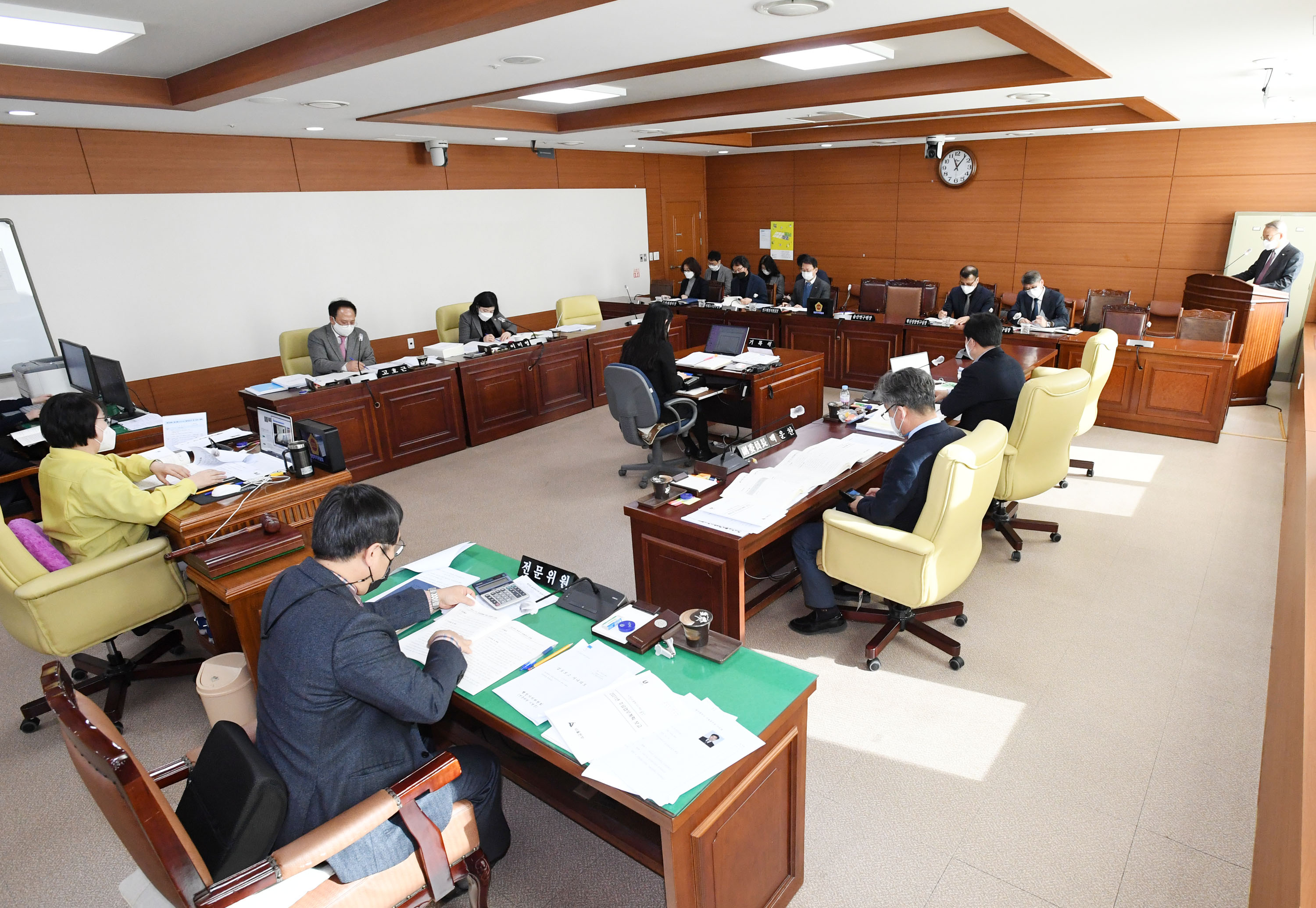 행정자치위원회 2021년도 주요업무보고 청취2