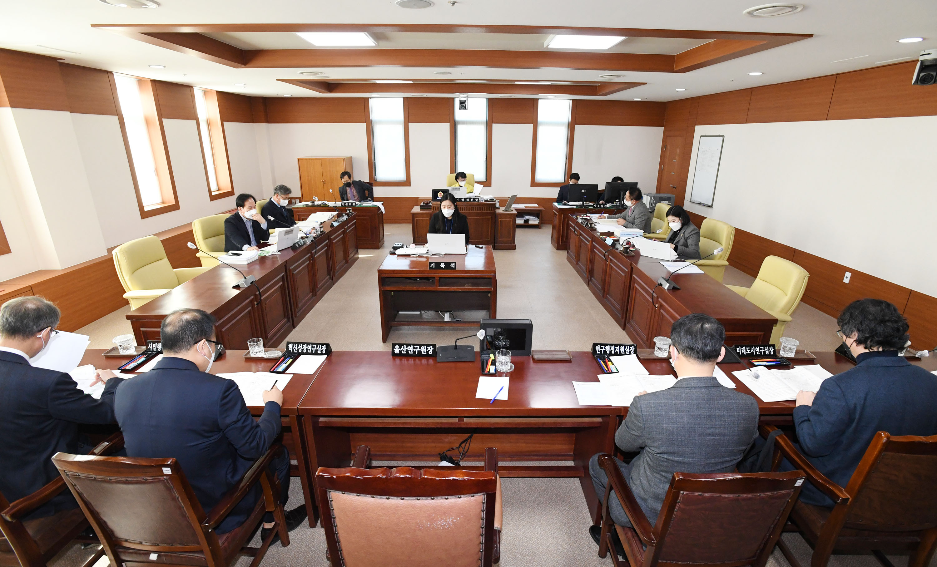 행정자치위원회 2021년도 주요업무보고 청취4