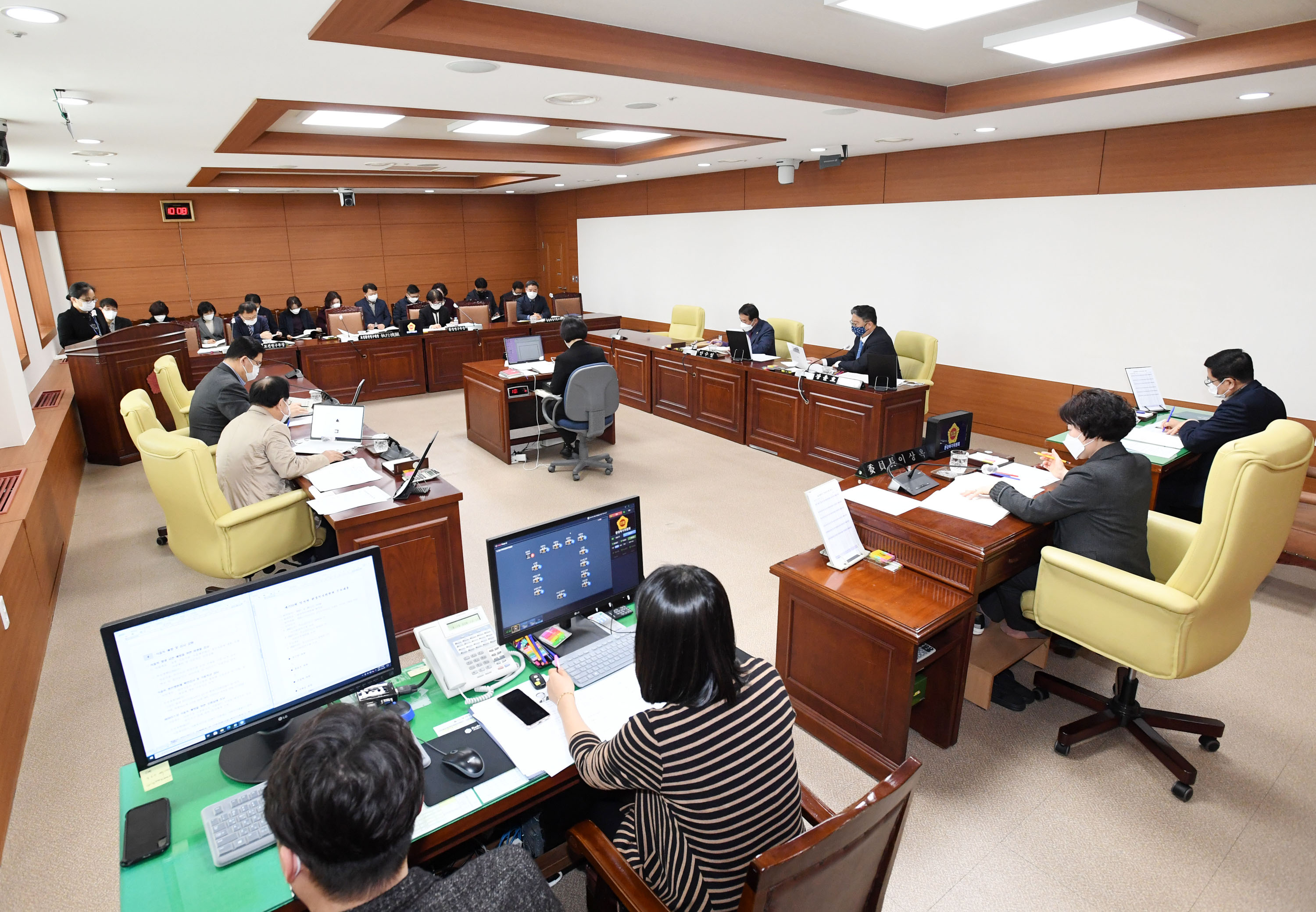 환경복지위원회 소관 2021년도 주요업무보고 청취2