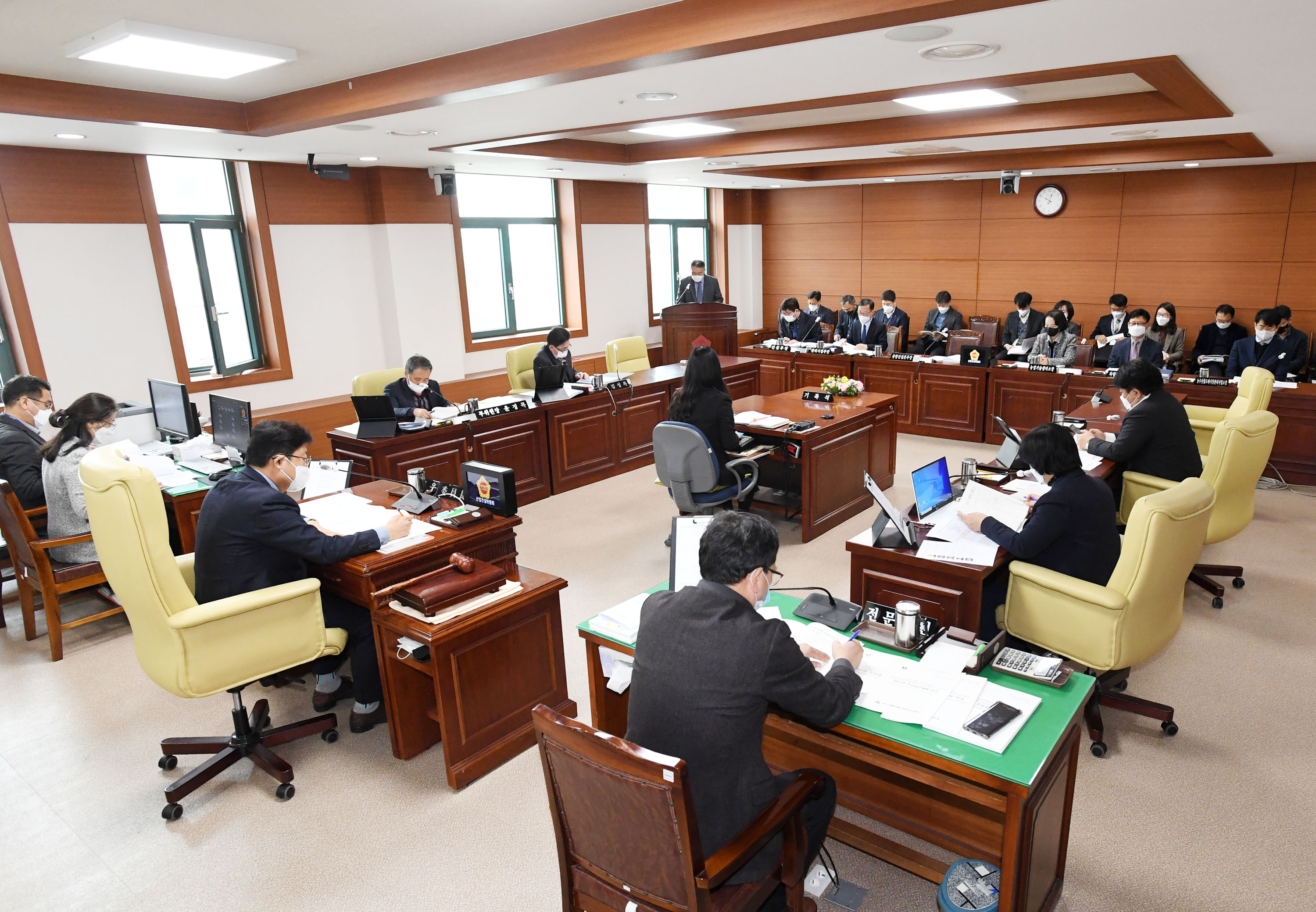 산업건설위원회 소관 2021년도 주요업무보고 청취2