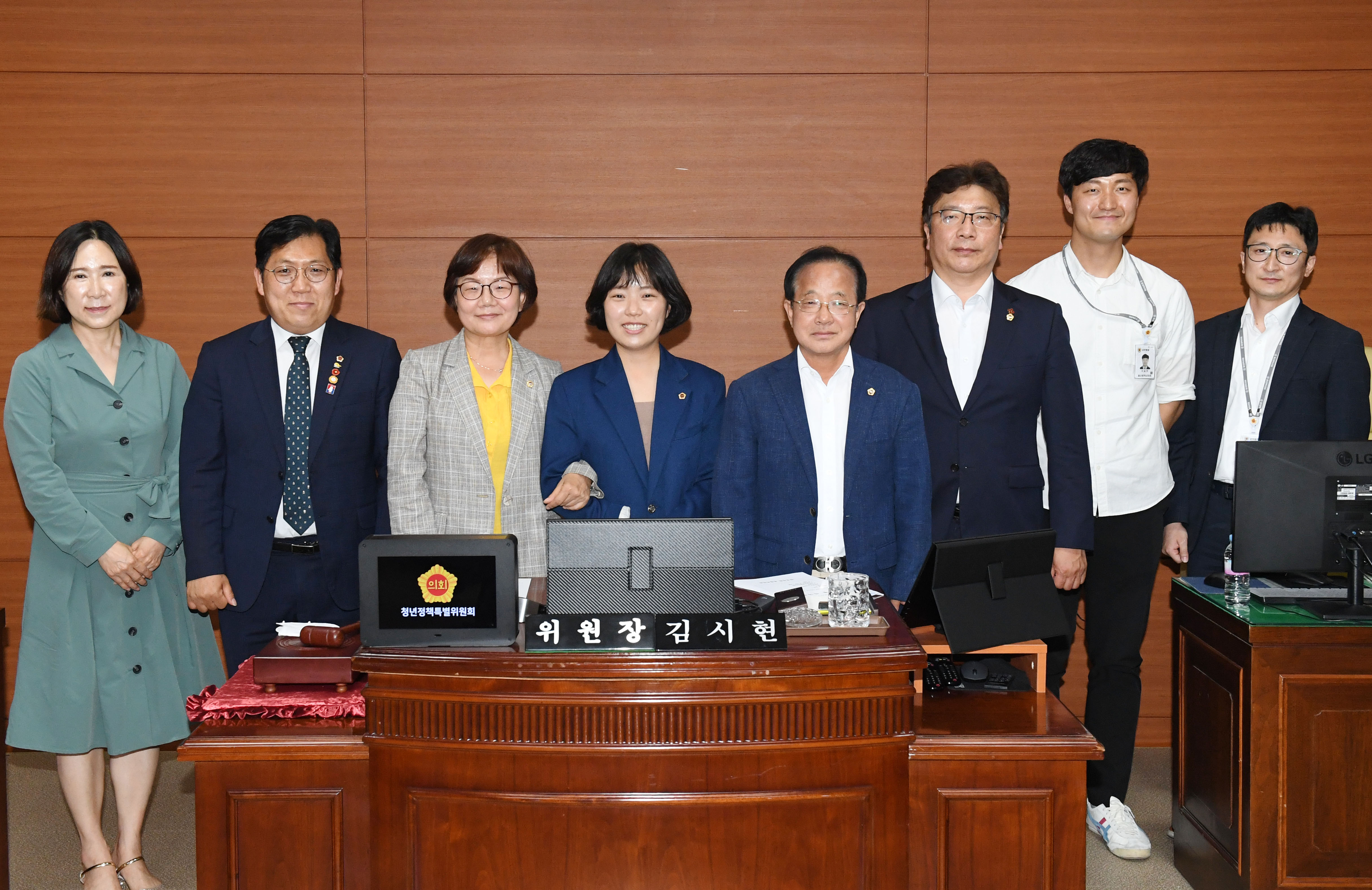울산광역시의회 청년정책 특별위원회 회의5